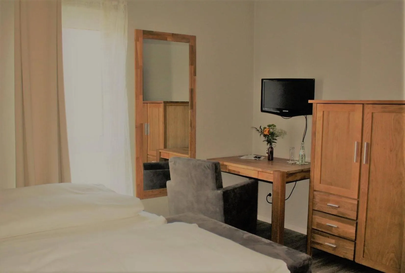 Bed in Hotel Schöne Aussicht