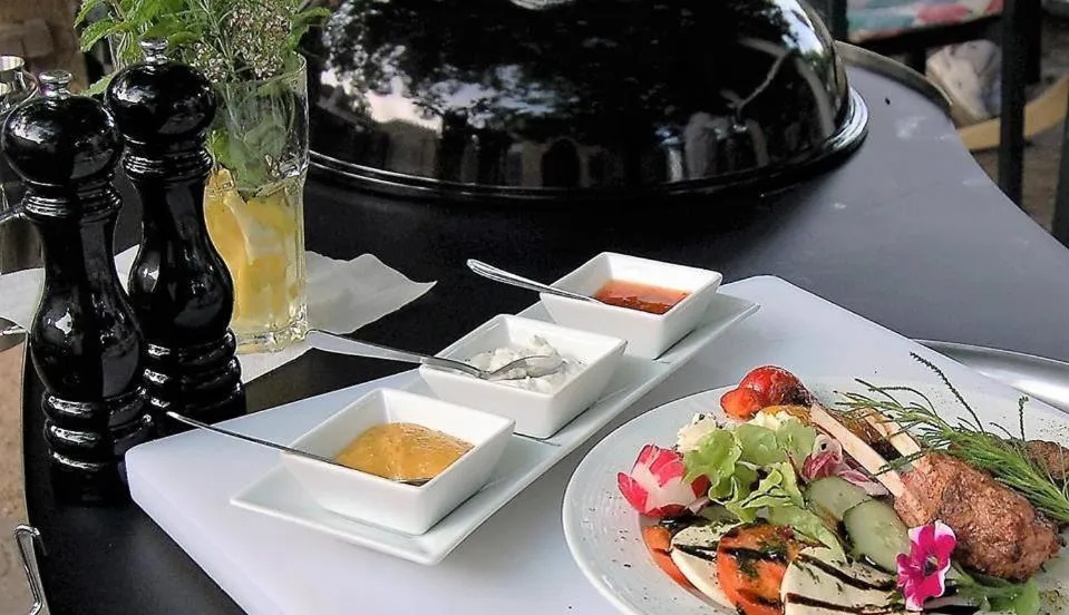 Breakfast in Hotel Schöne Aussicht