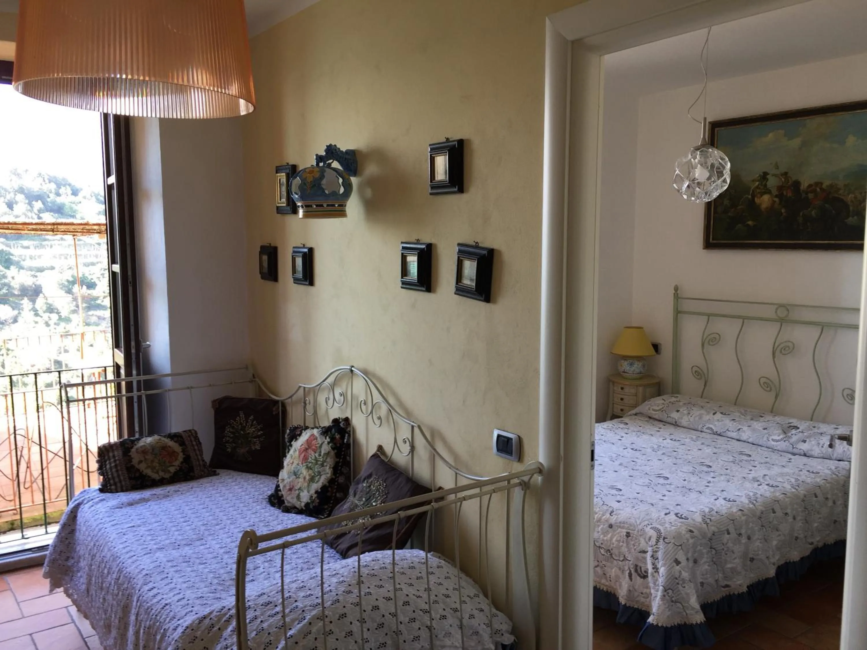 Living room, Bed in La Posada