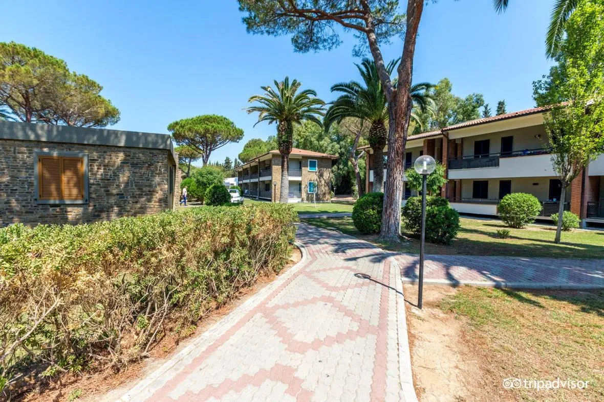 Property building in Golfo del Sole Hotel & Holiday Resort