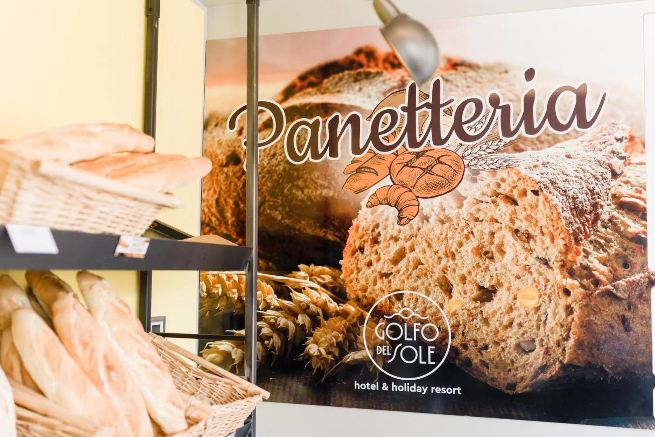 Golfo del Sole Hotel & Holiday Resort