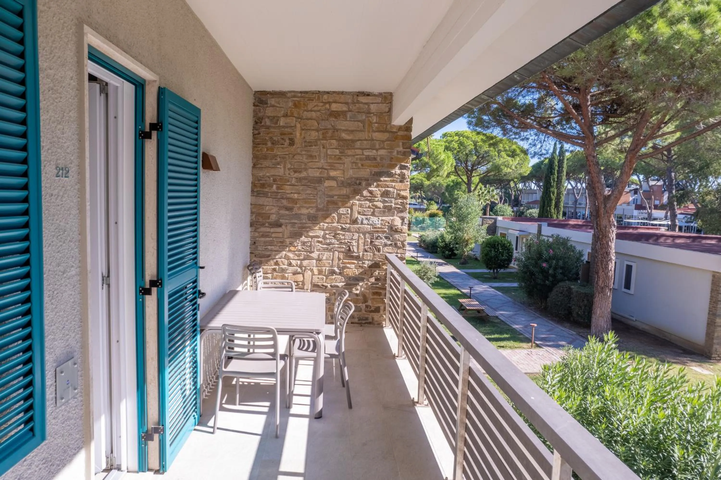 Golfo del Sole Hotel & Holiday Resort