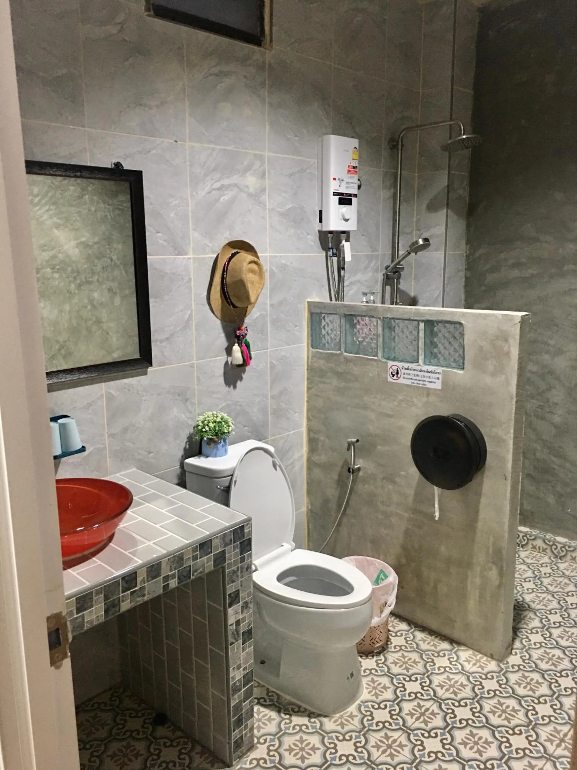 Toilet in Thai Guesthouse