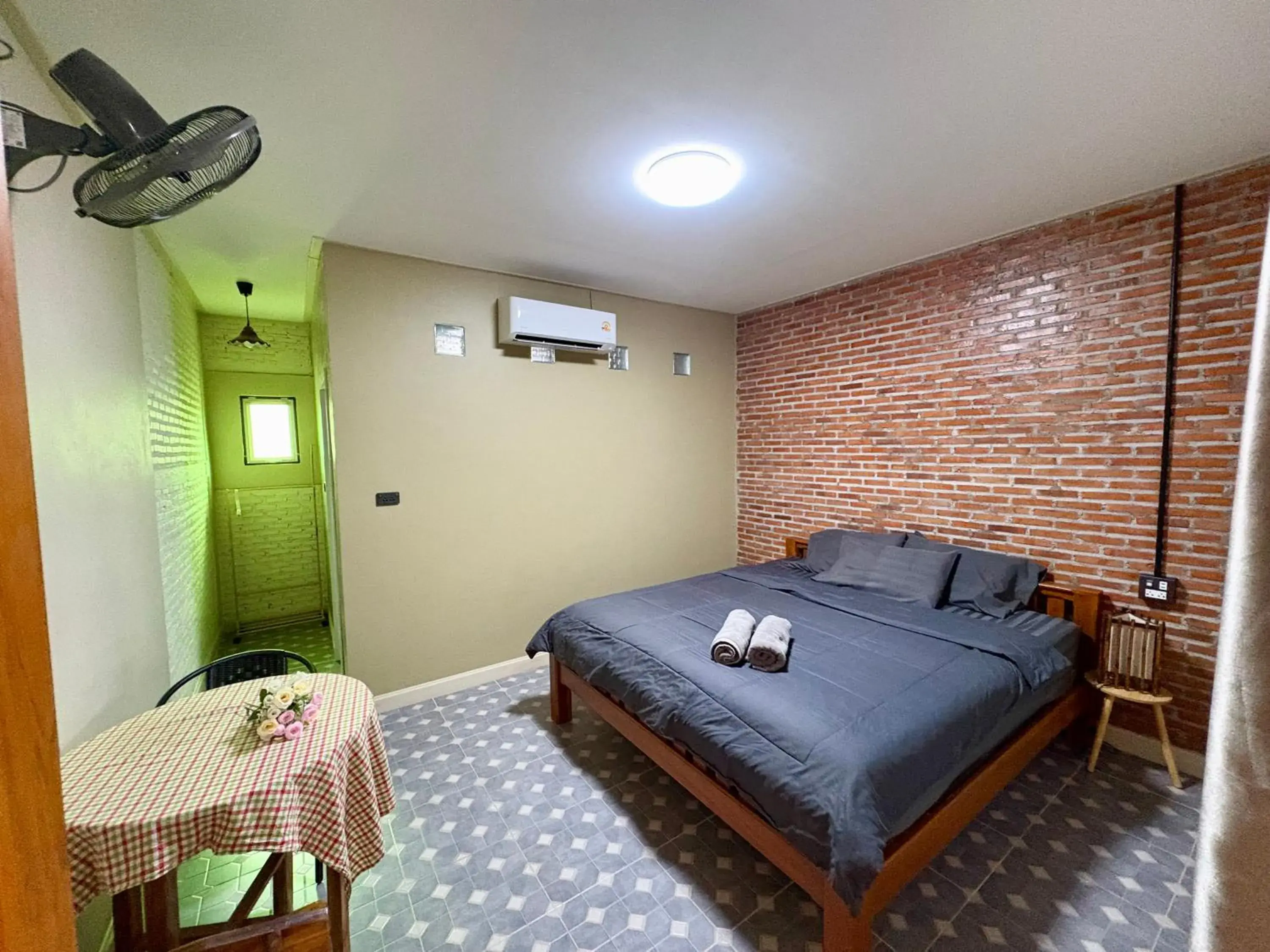 Photo of the whole room, Bed in Thai Guesthouse Photo of the whole room, Bed in Thai Guesthouse