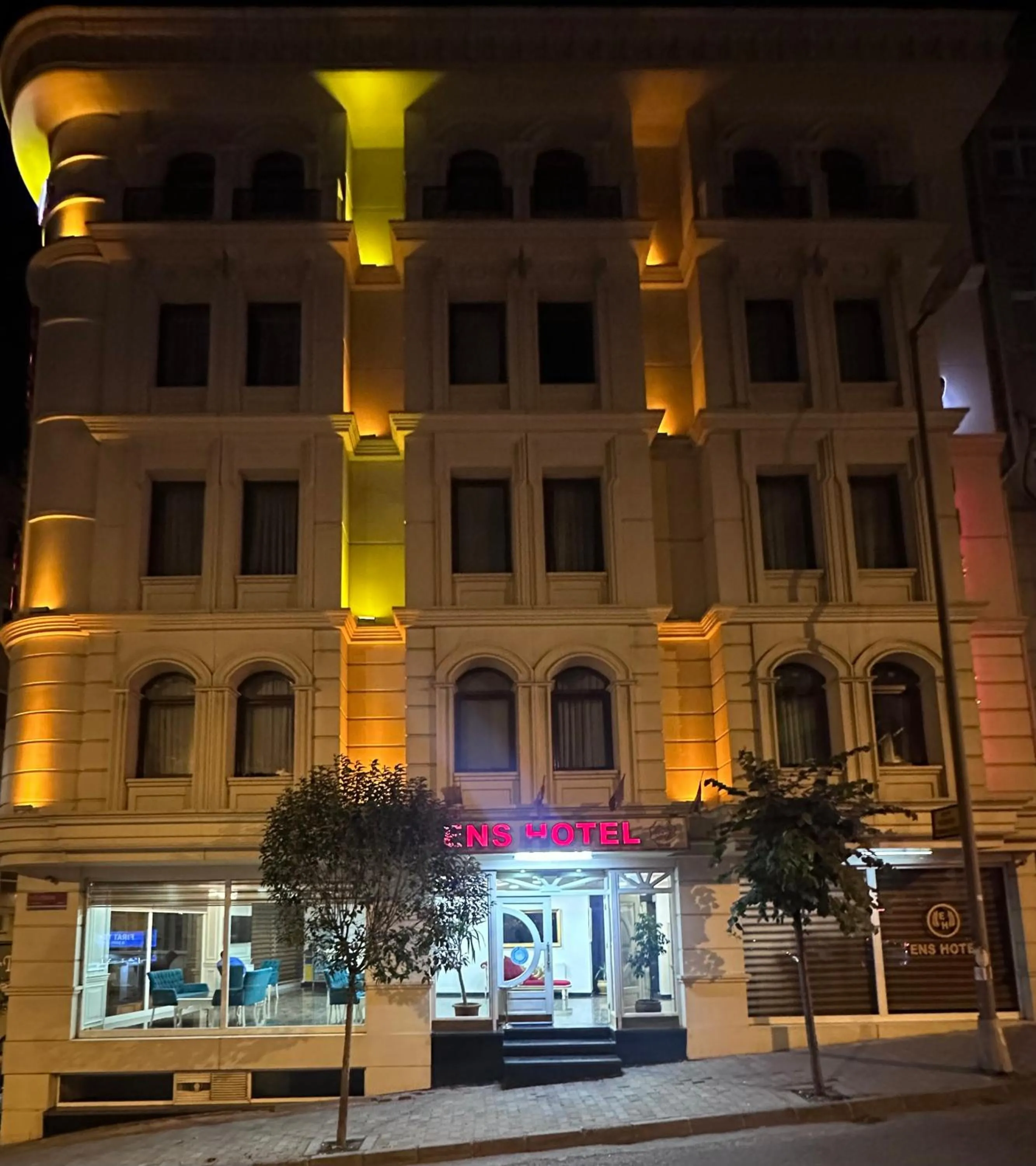 Ens Hotel
