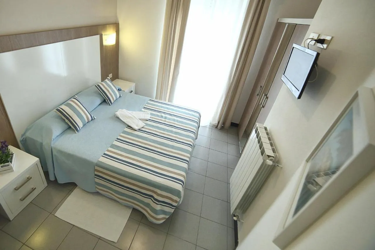 Bedroom, Bed in Hotel Villa Rosa