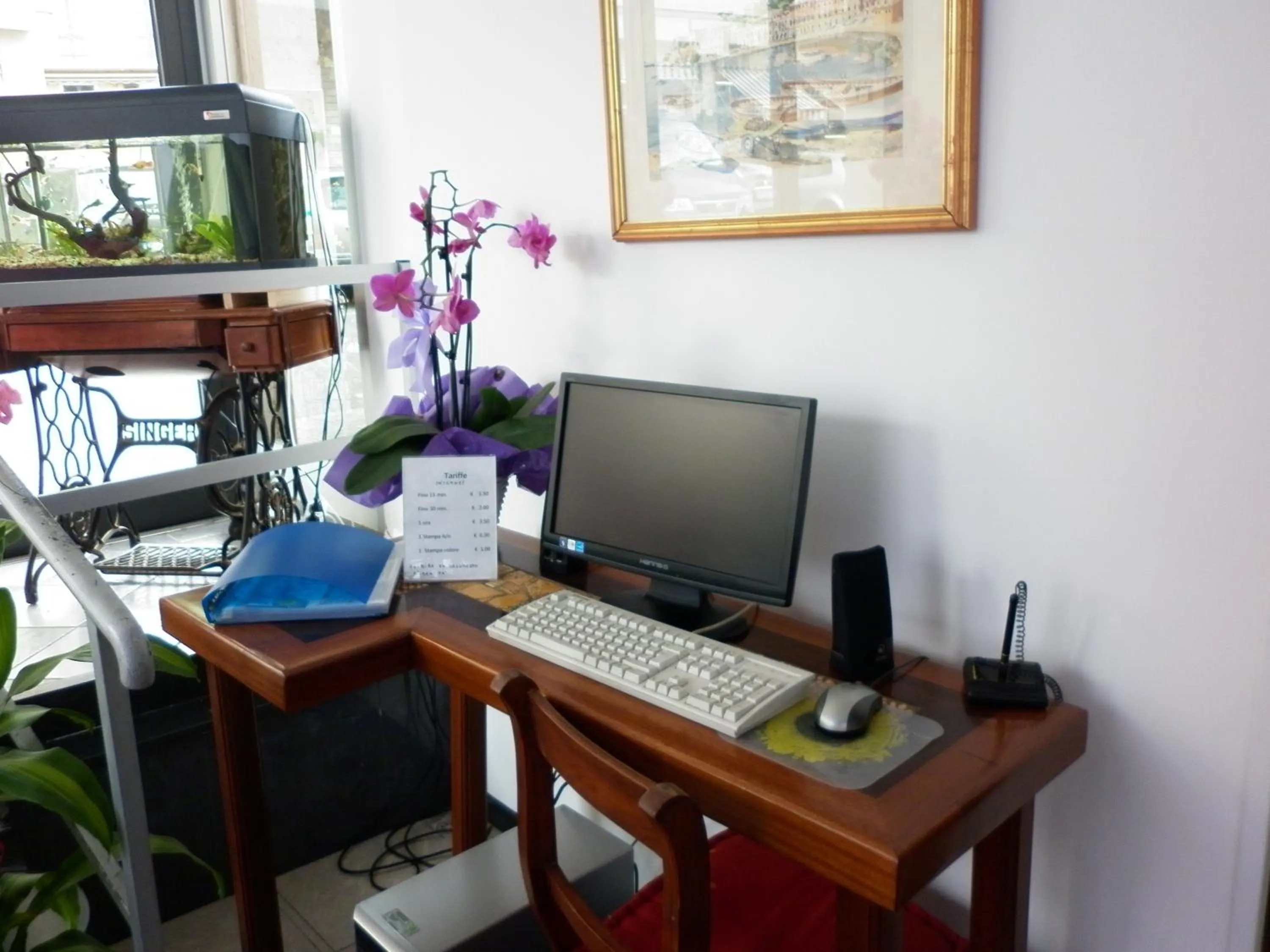 Communal lounge/ TV room in Hotel Villa Rosa