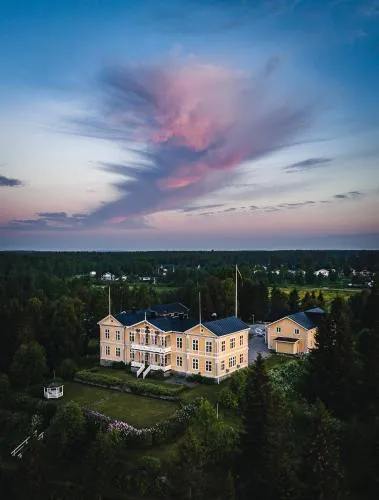 Filipsborg, the Arctic Mansion