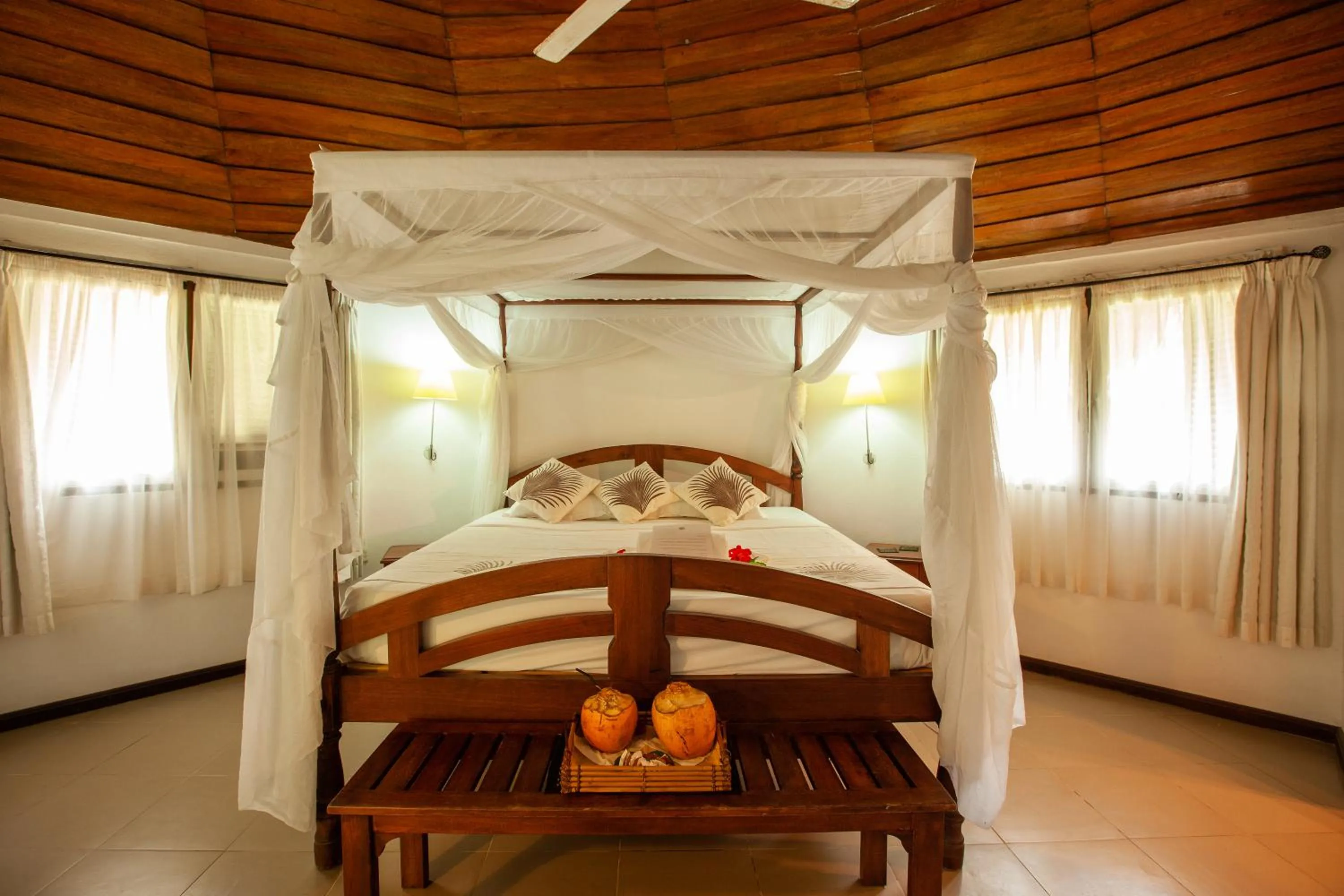 Bed in Hotel Cote d'or Lodge