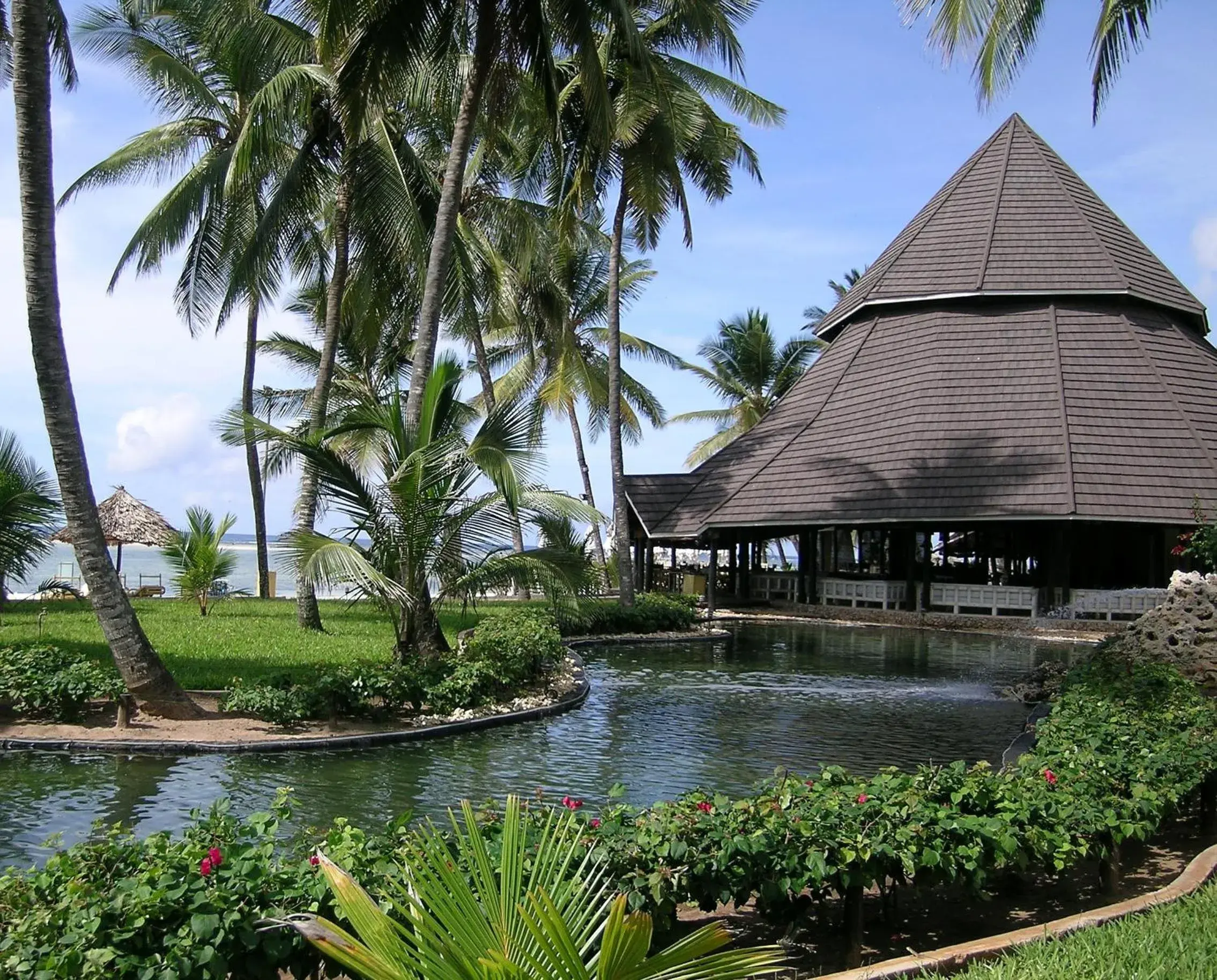 Property building in Diani Reef Beach Resort & Spa - Your Beachfront Bliss Awaits Property building in Diani Reef Beach Resort & Spa - Your Beachfront Bliss Awaits