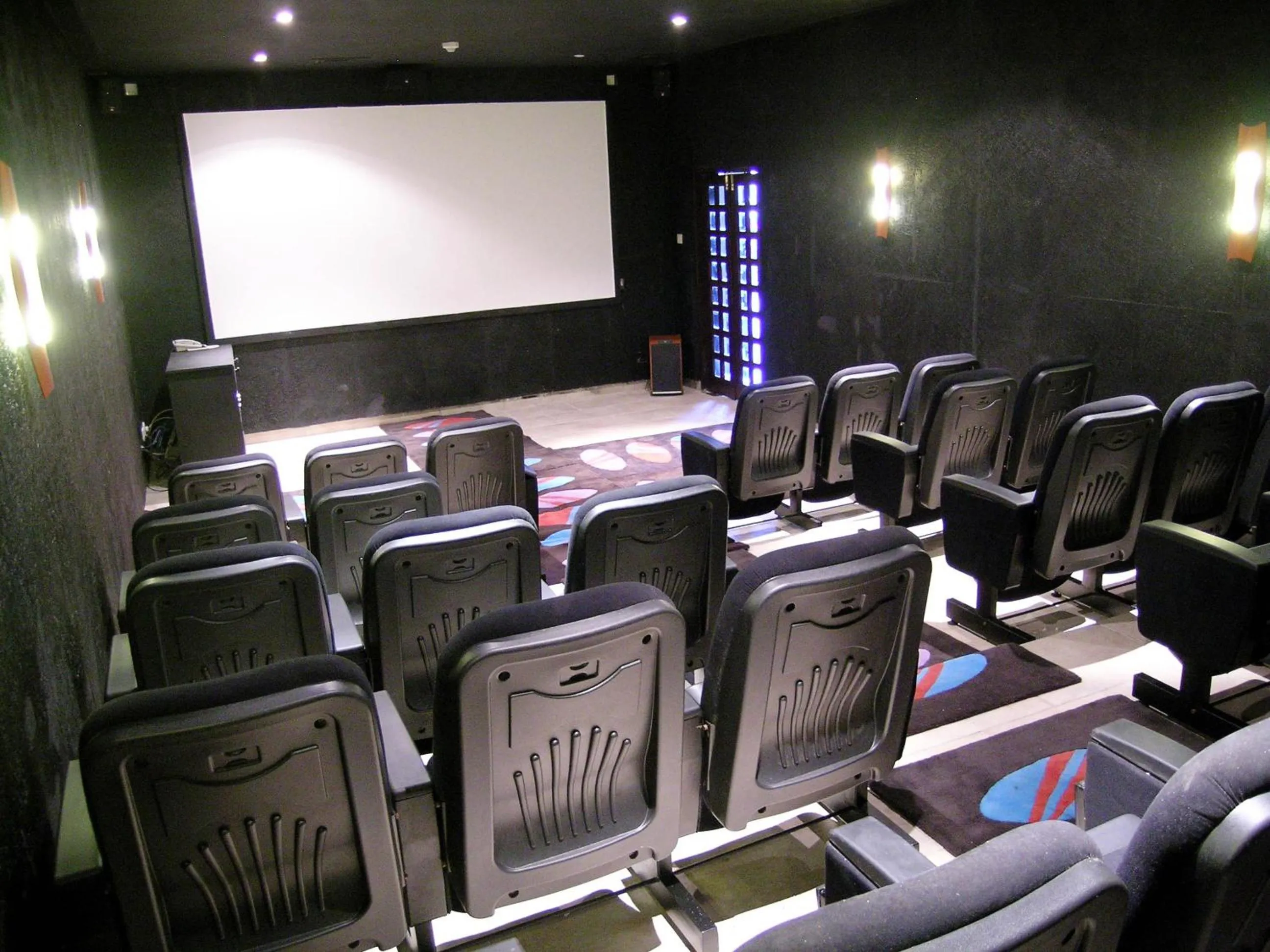 TV and multimedia in Diani Reef Beach Resort & Spa - Your Beachfront Bliss Awaits