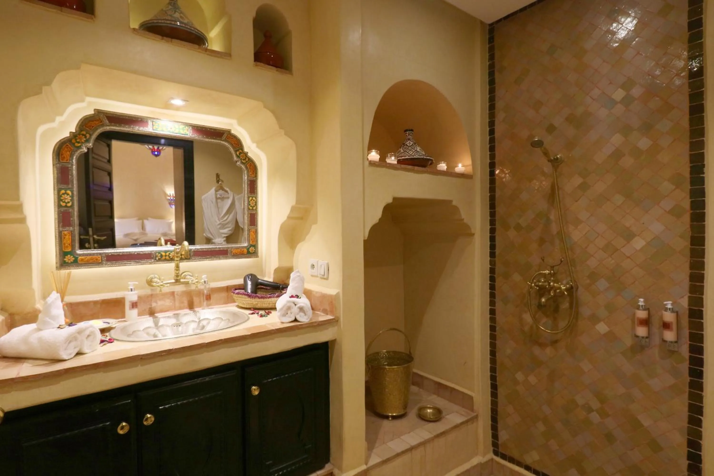 Bathroom in Riad Omara al Kasbah