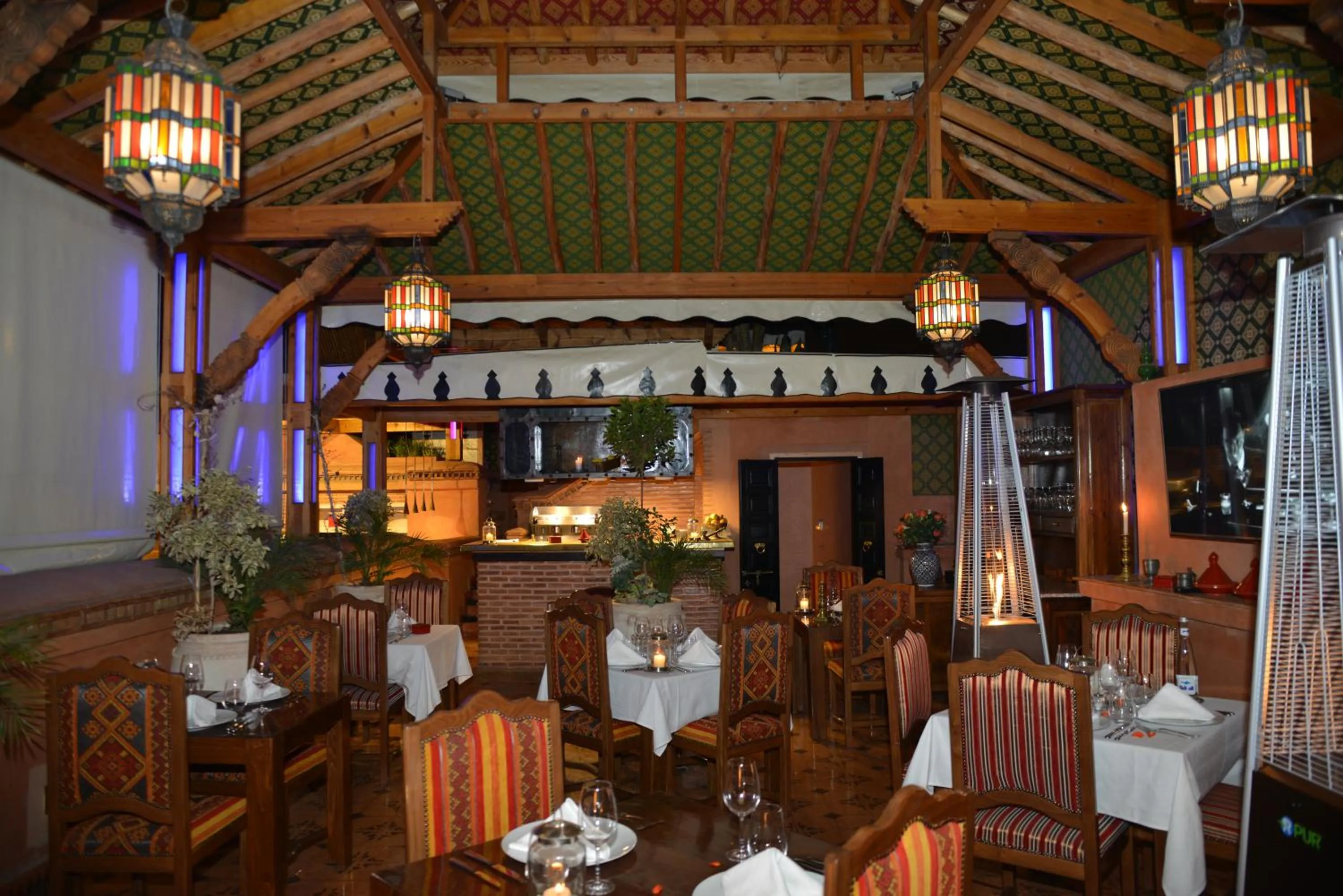 Restaurant/places to eat in Riad Omara al Kasbah