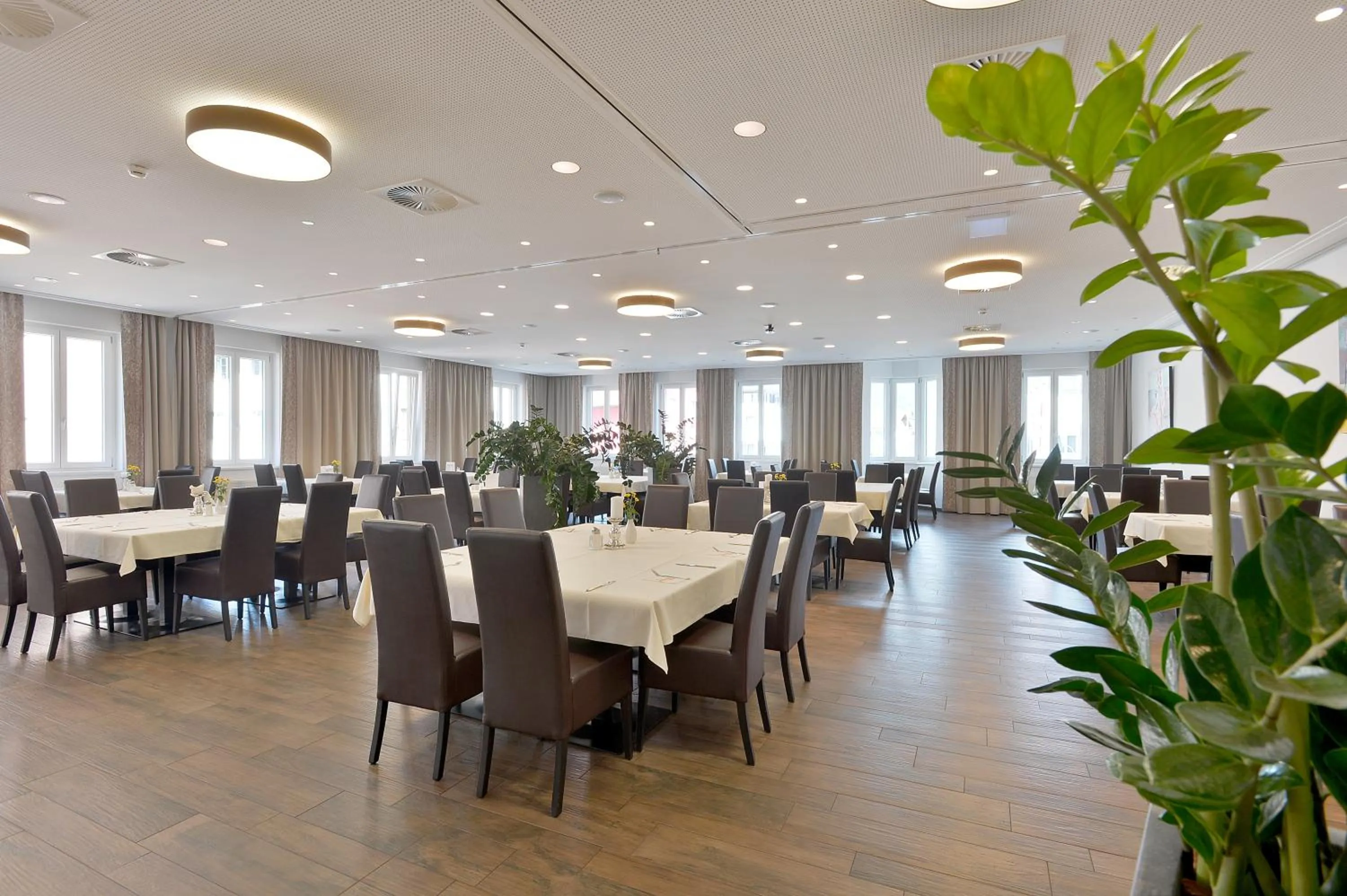 Restaurant/places to eat in Hotel Goldener Adler Wattens