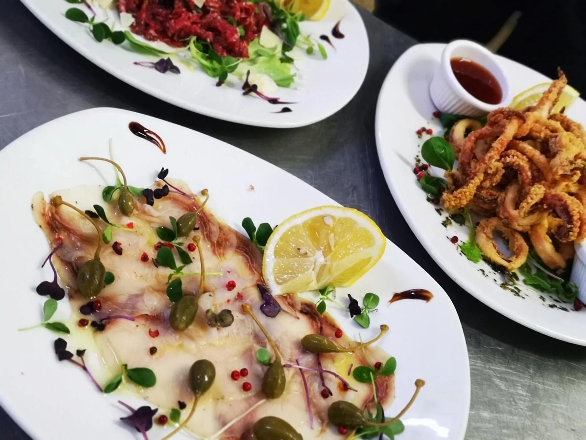 Restaurant/places to eat in Ambassador Hotel