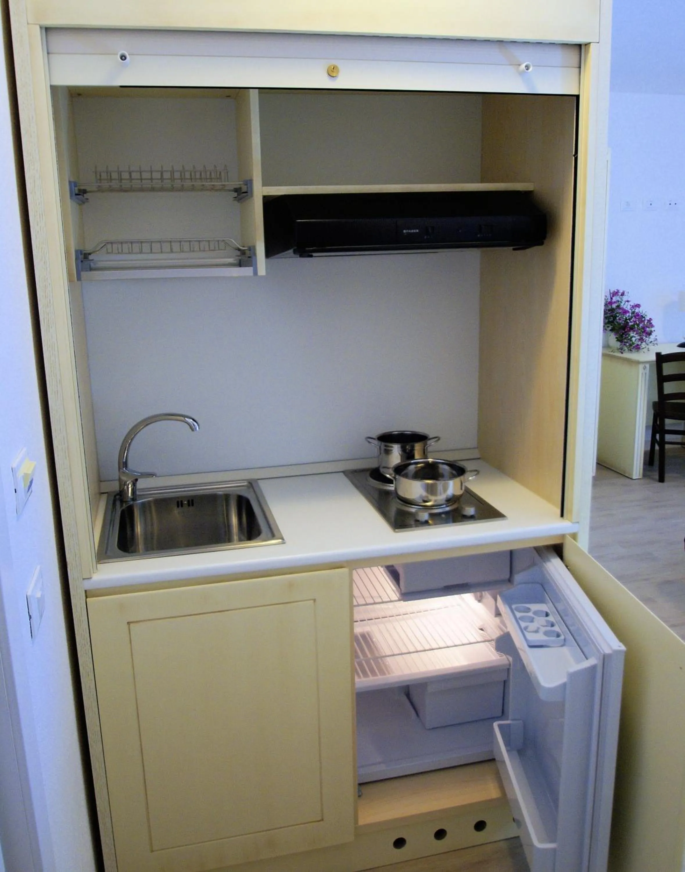 Kitchen or kitchenette in Sa Fiorida Appartamenti