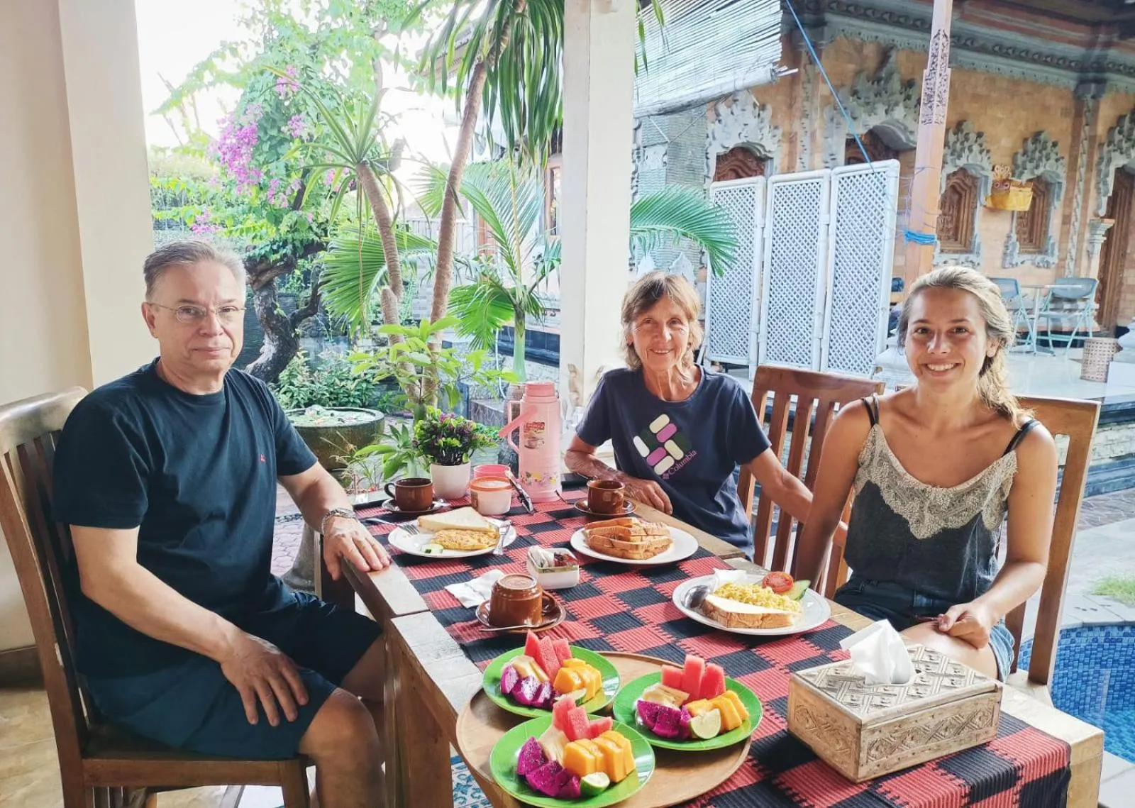 group of guests in Green Palace Homestay