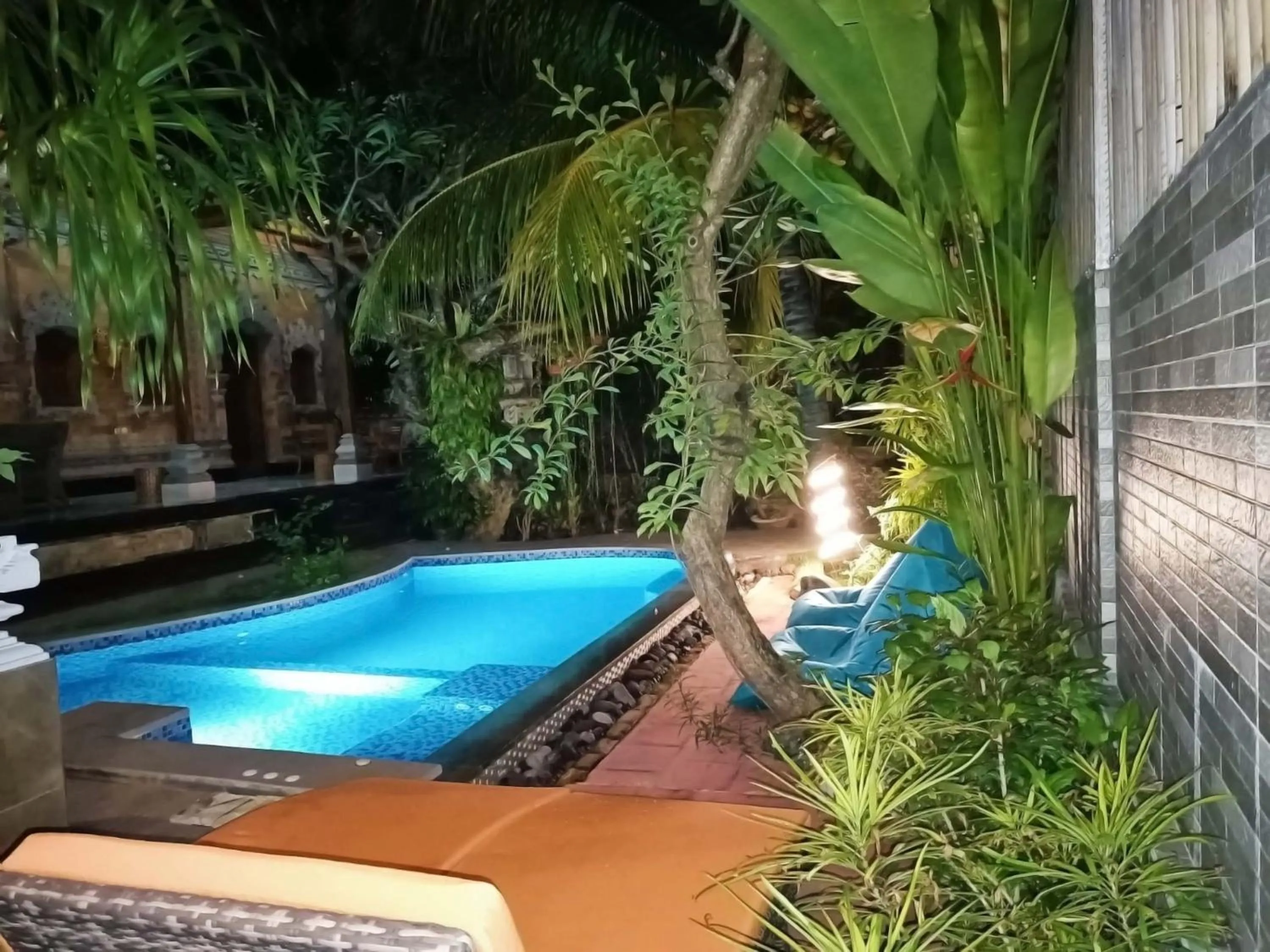 Pool view in Green Palace Homestay