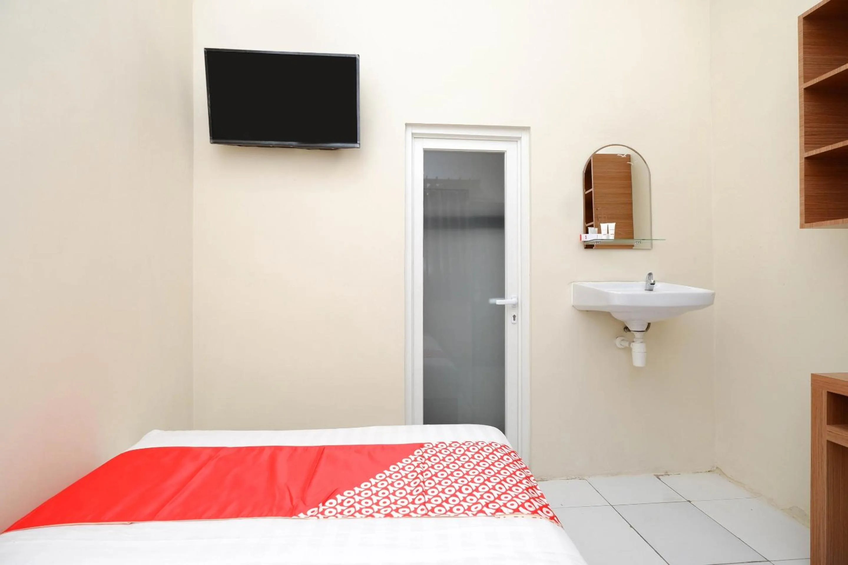 Bedroom, Bed in Hotel O Unta Residence