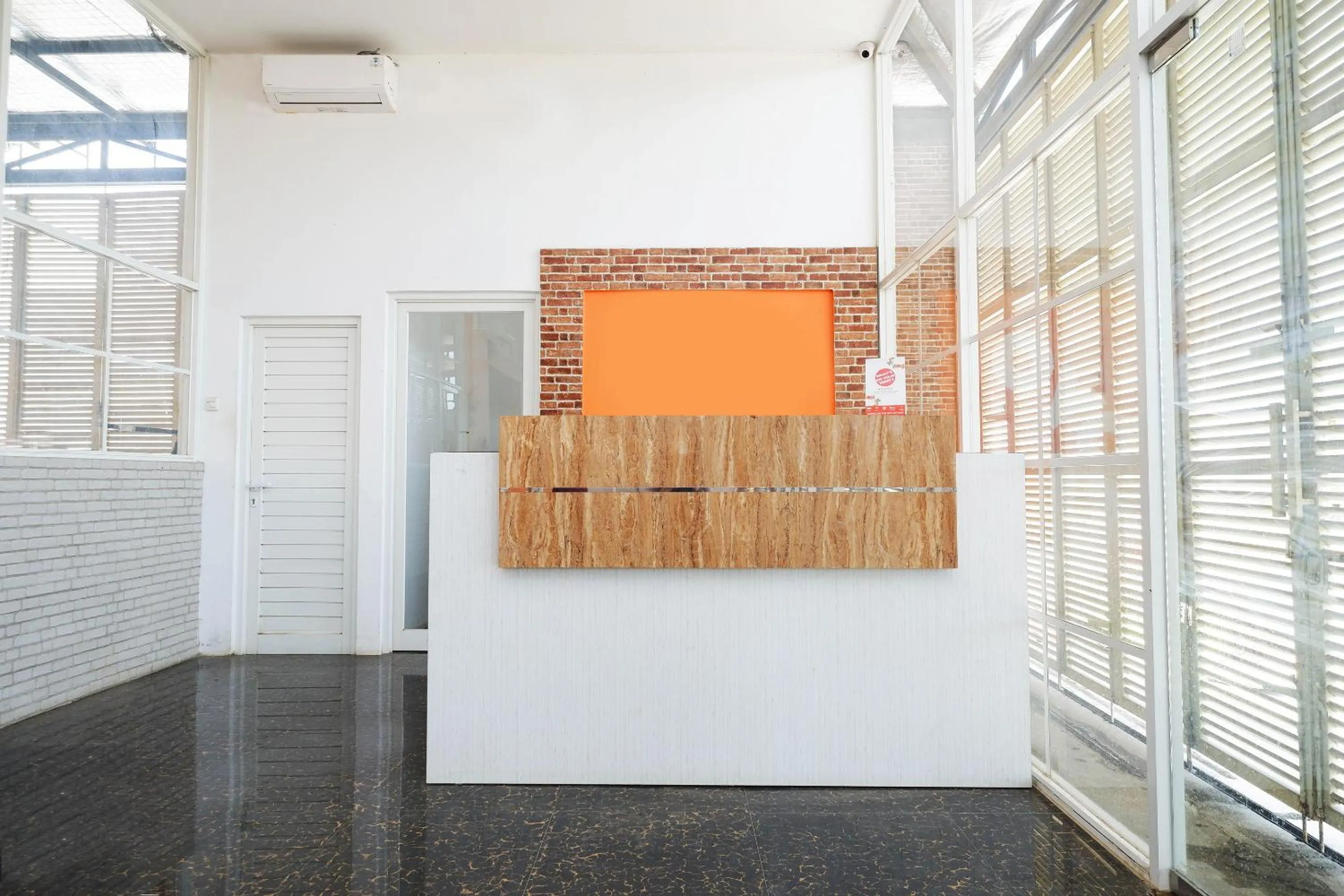 Lobby or reception in Hotel O Unta Residence