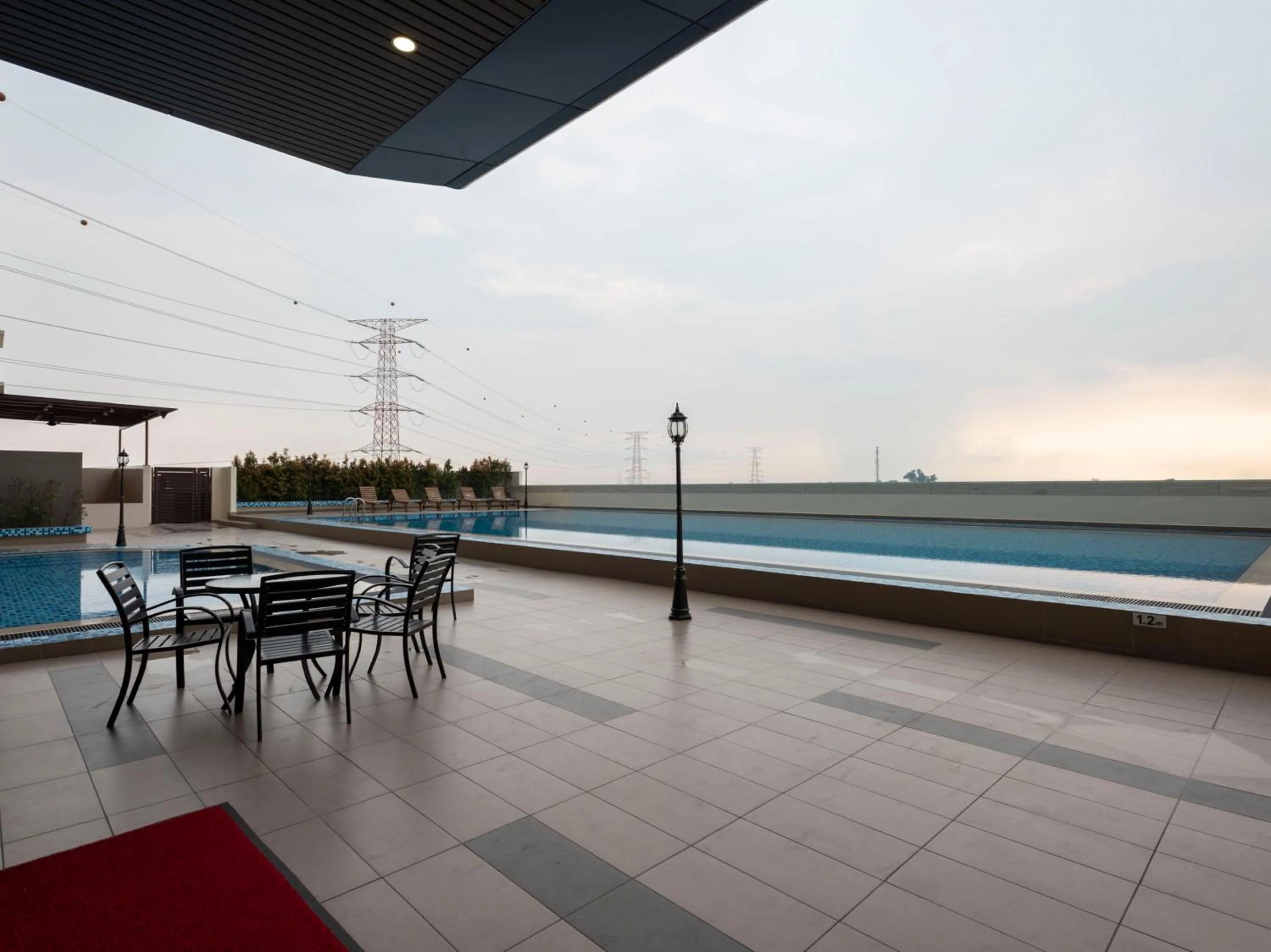 Swimming pool in Hotel Holmes Gp