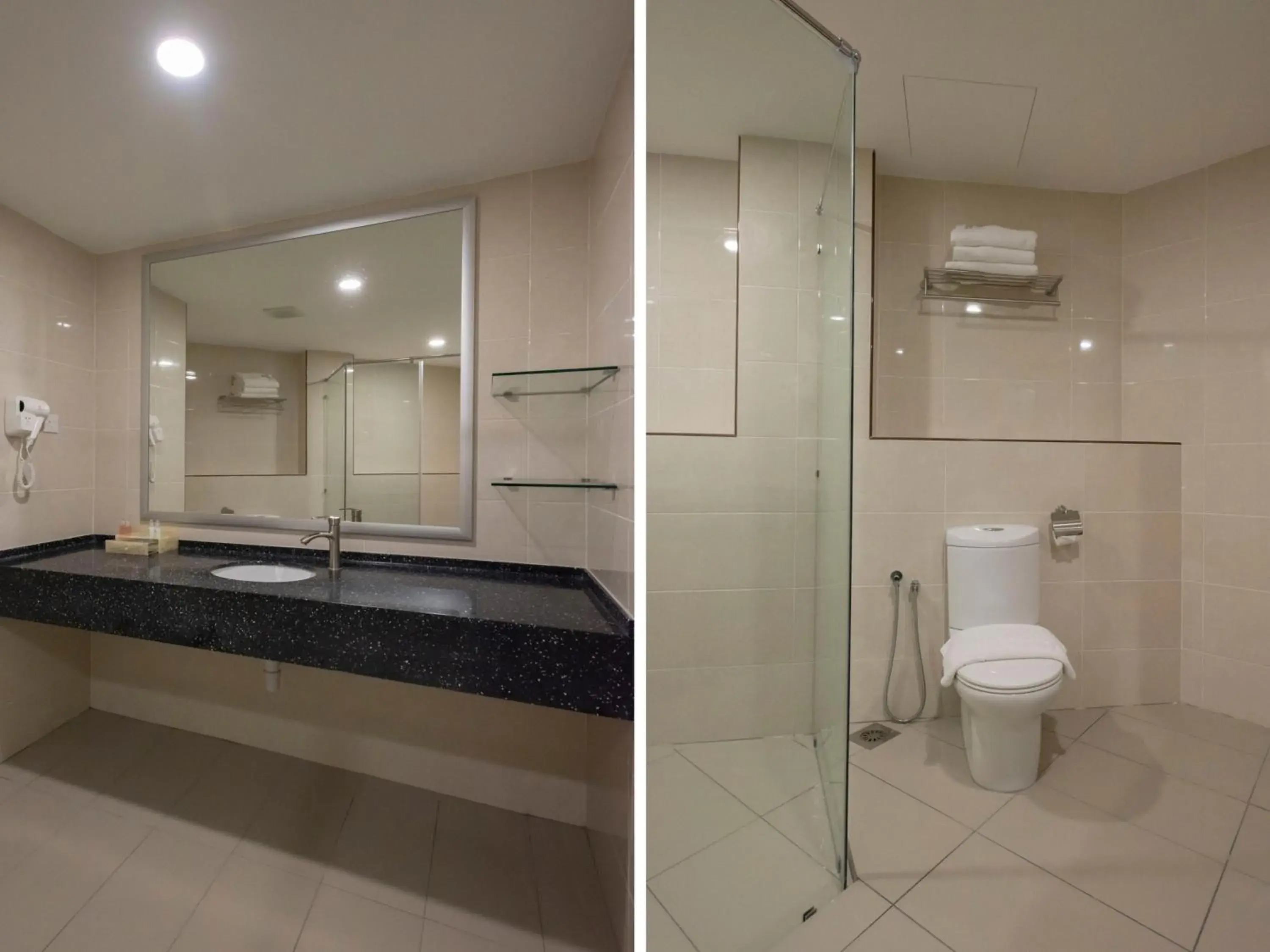 Bathroom in Hotel Holmes Gp Bathroom in Hotel Holmes Gp