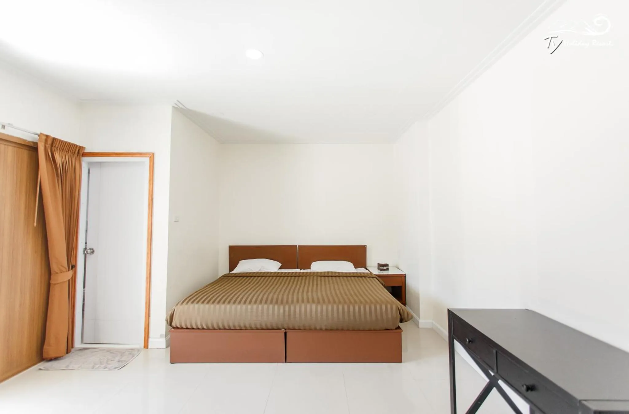 Bed in TY Holiday Resort