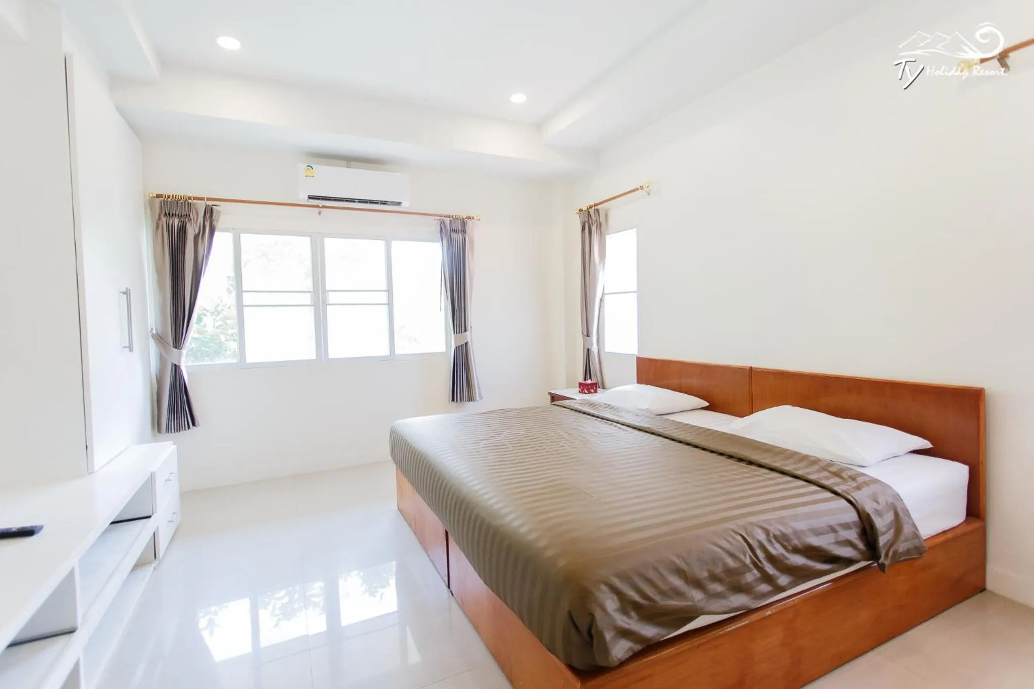 Bed in TY Holiday Resort