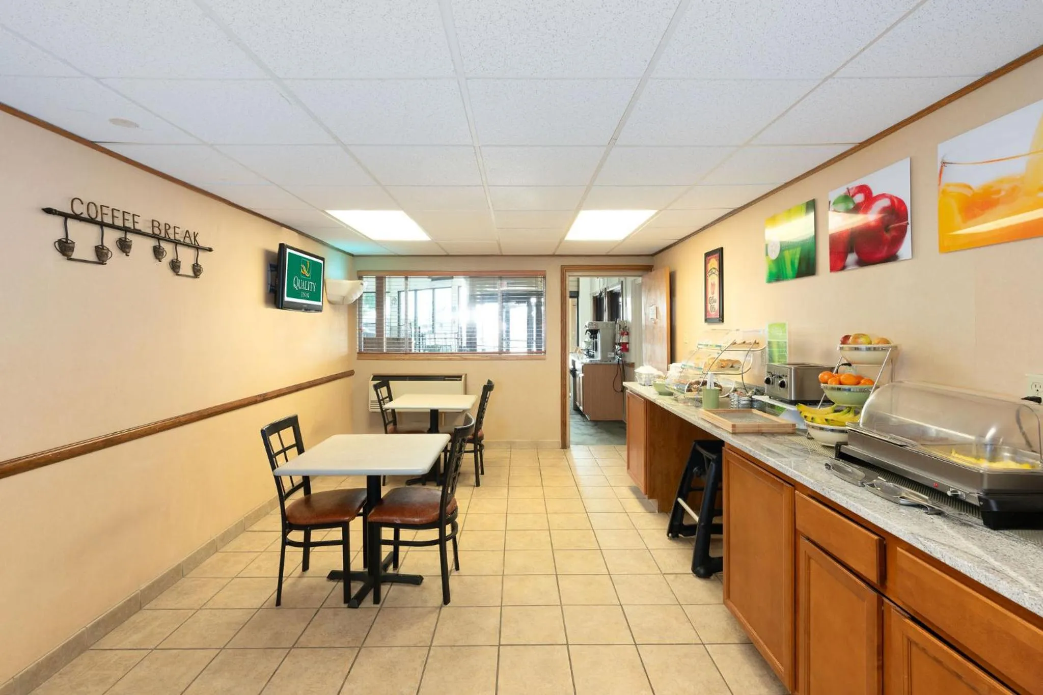 Breakfast in Quality Inn