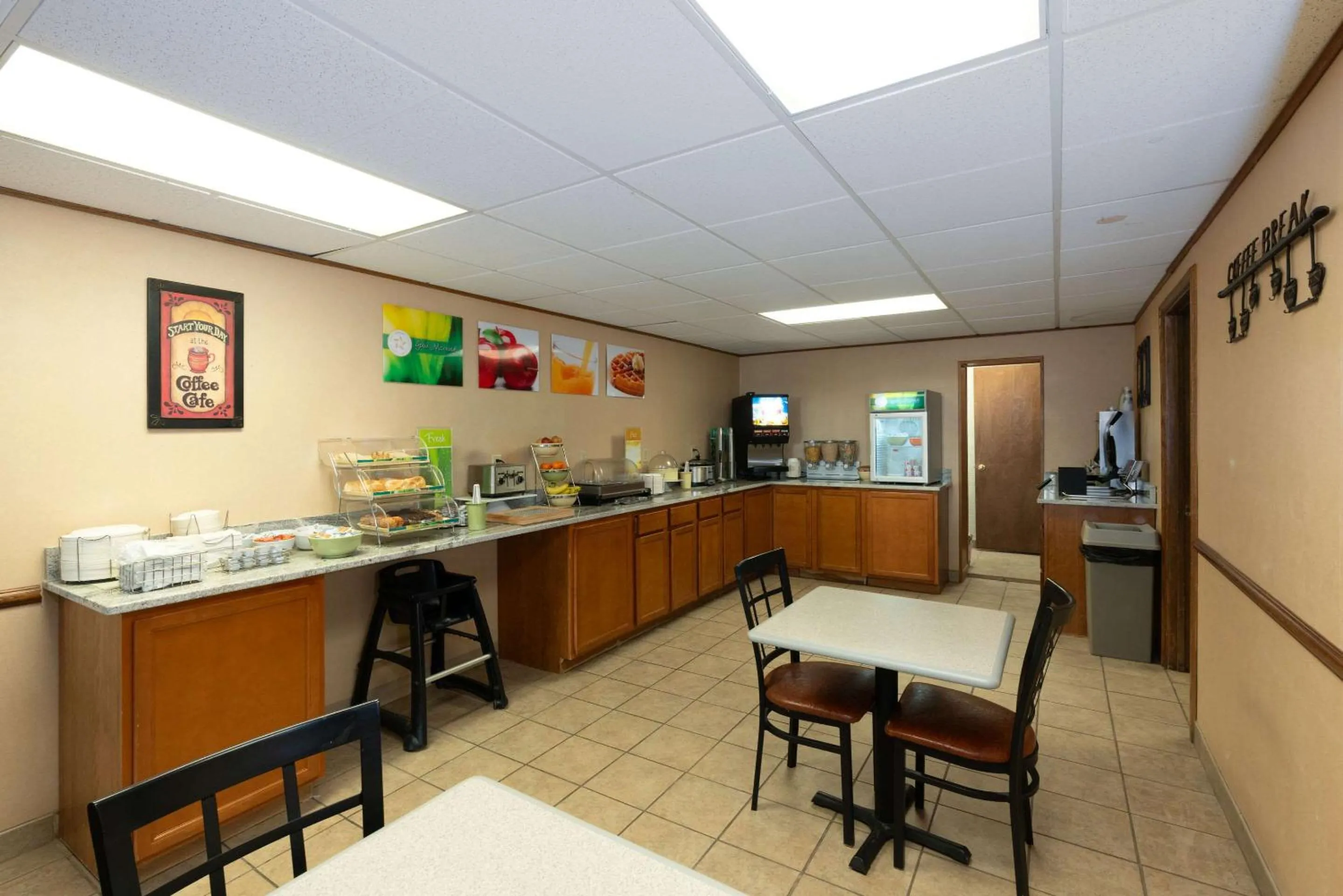 Breakfast in Quality Inn