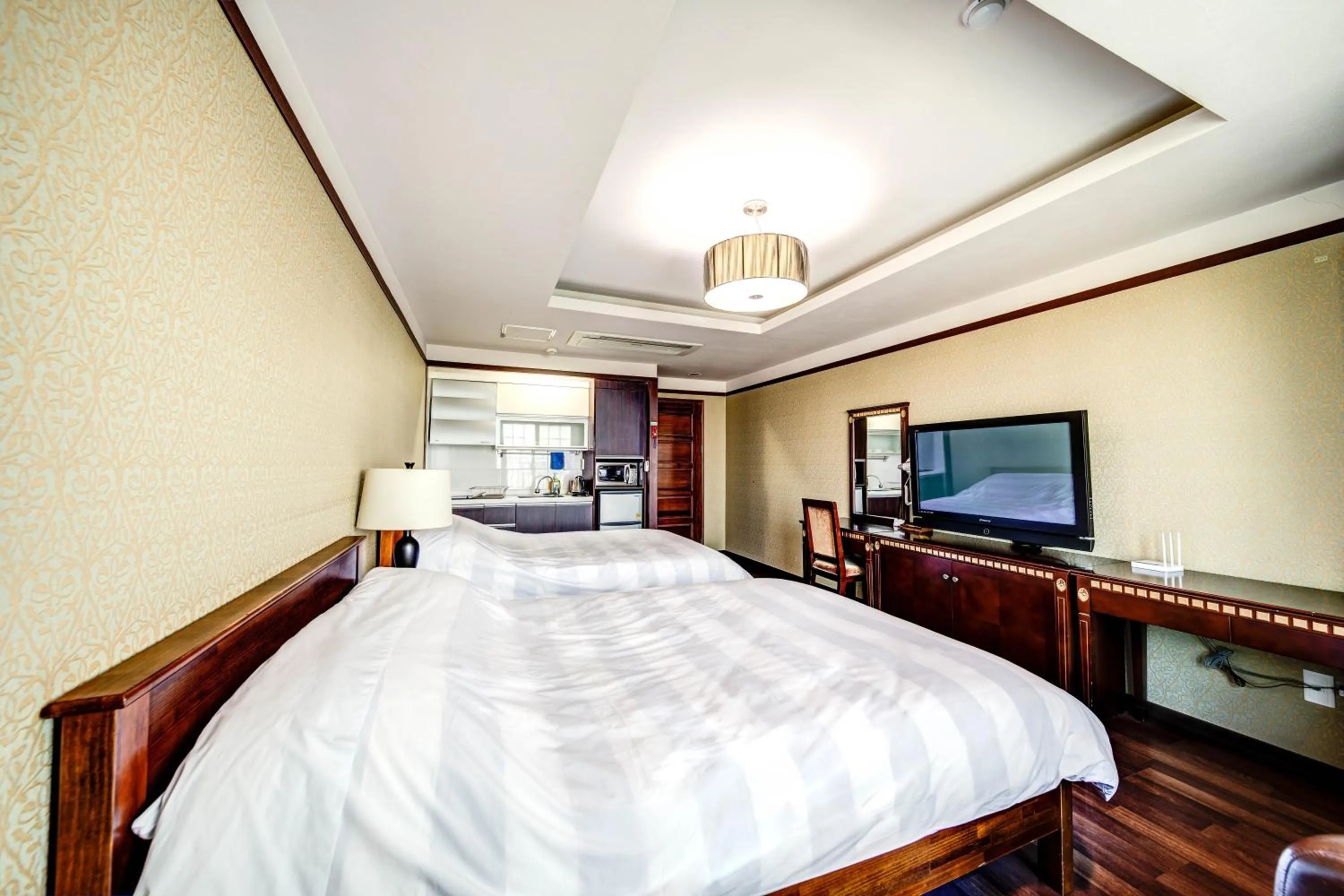 Area and facilities, Bed in Geoje Oasis Hotel