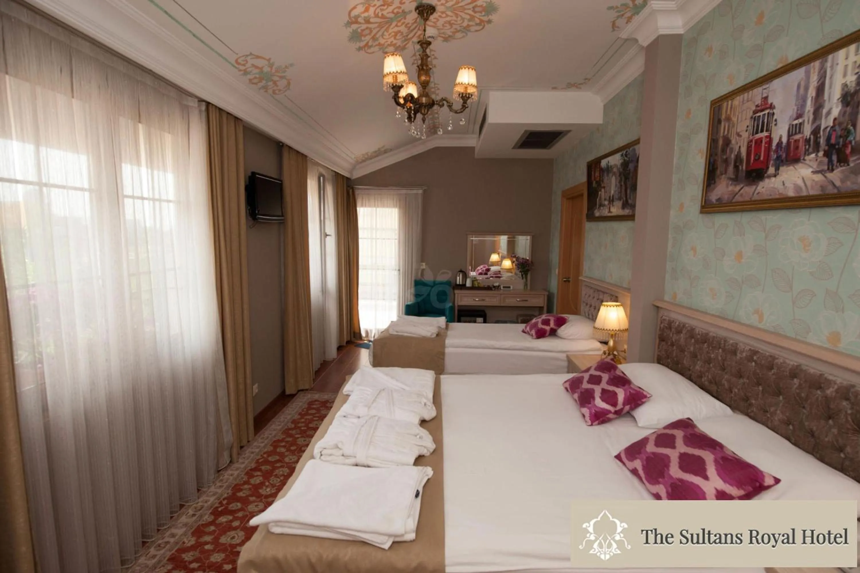 Photo of the whole room, Bed in Sultans Royal Hotel