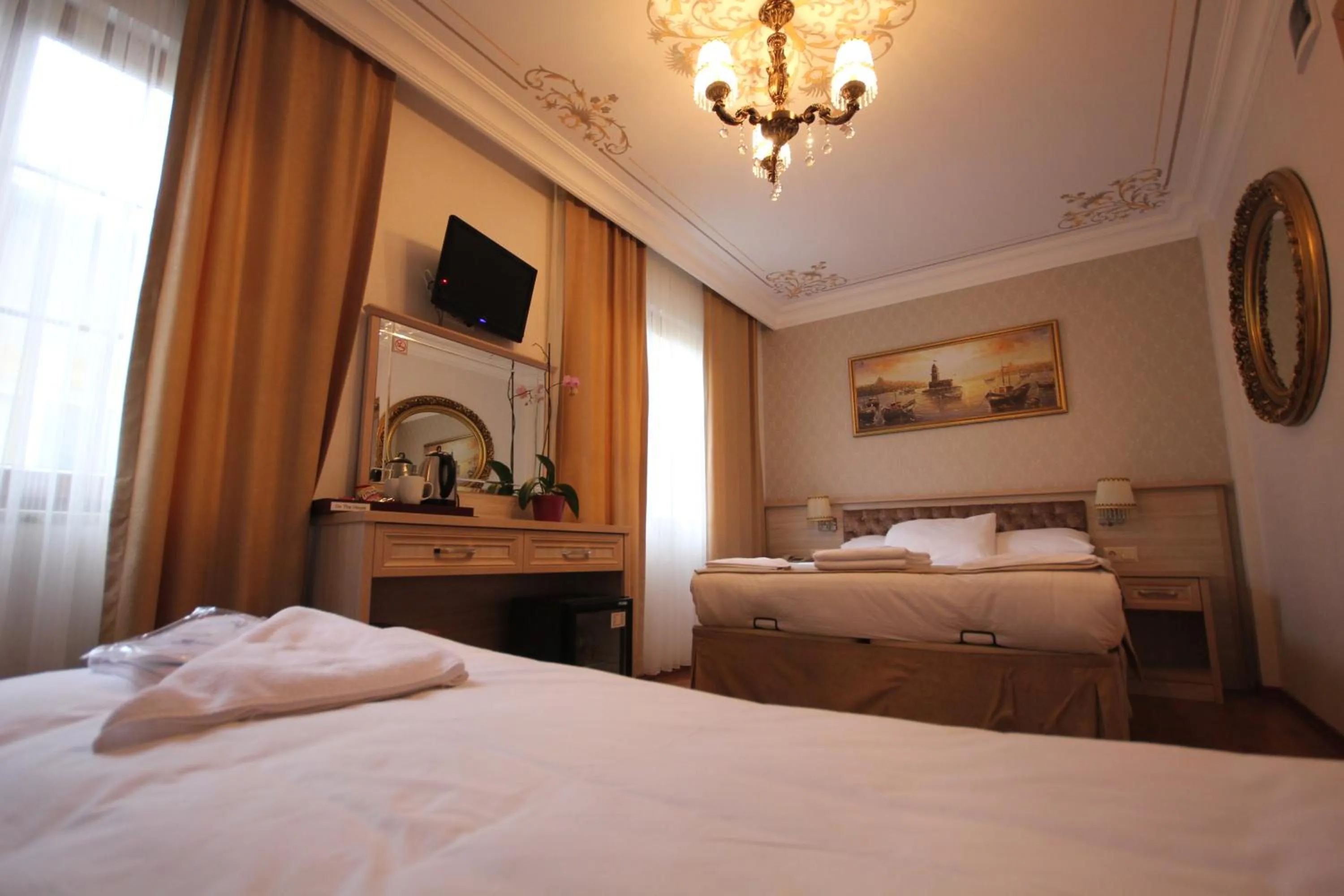 Bed in Sultans Royal Hotel