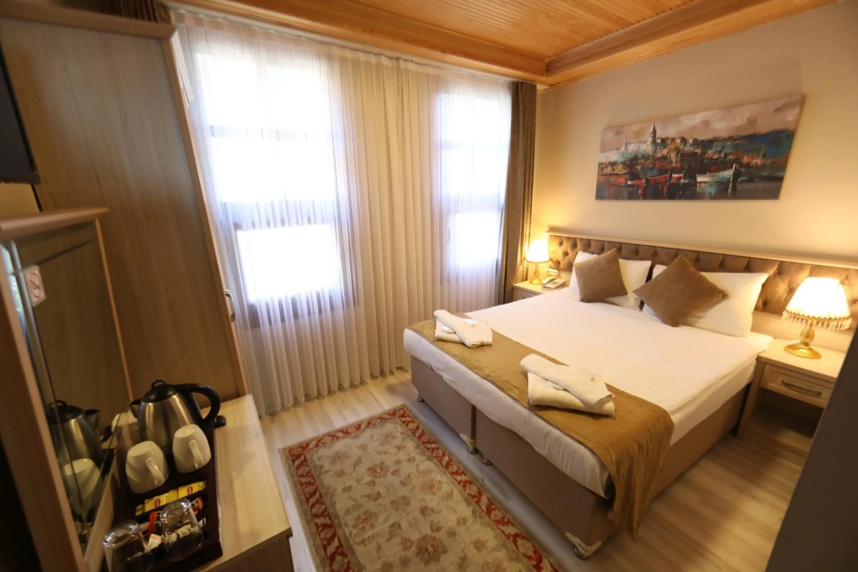 Bedroom, Bed in Sultans Royal Hotel