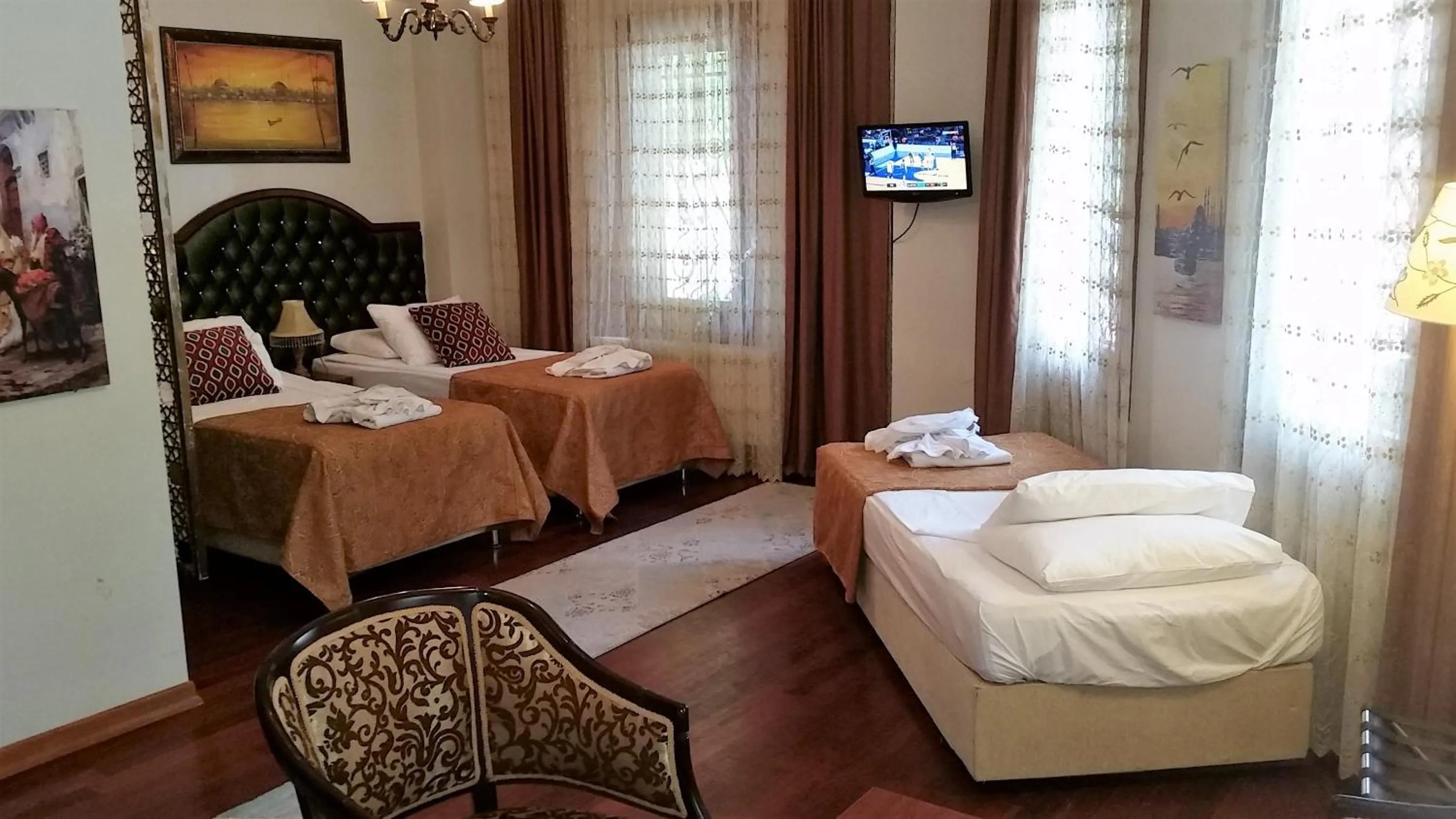 Bed in Sultans Royal Hotel