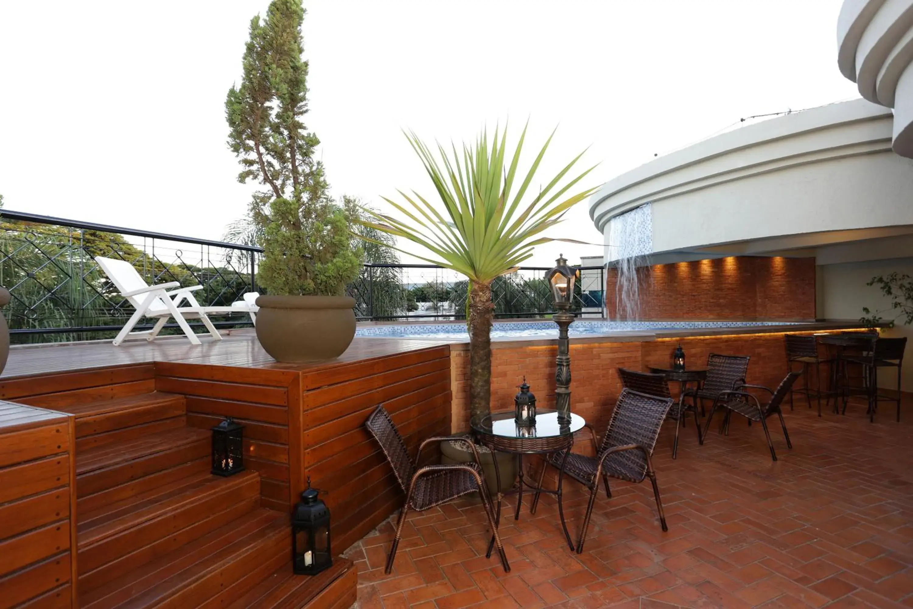 Seating area in Oasis Plaza Hotel Seating area in Oasis Plaza Hotel