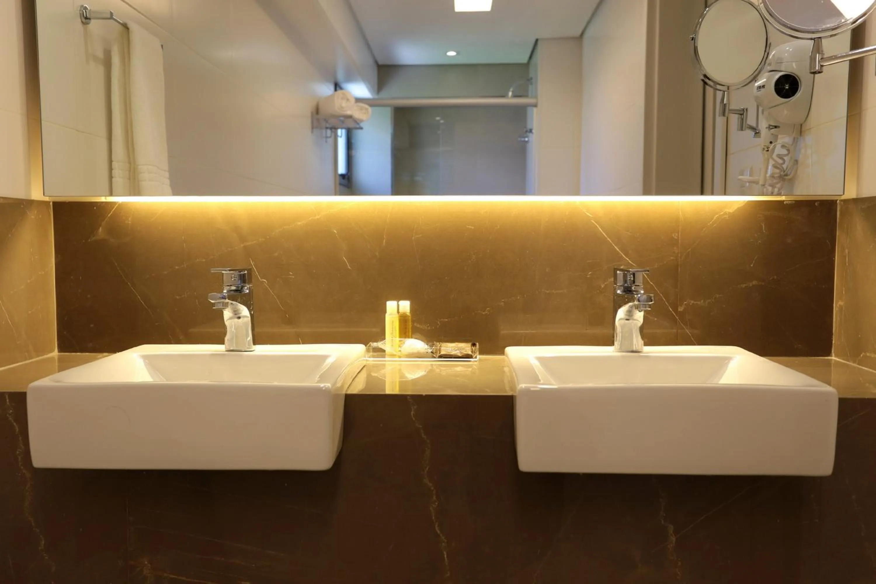 Bathroom in Oasis Plaza Hotel