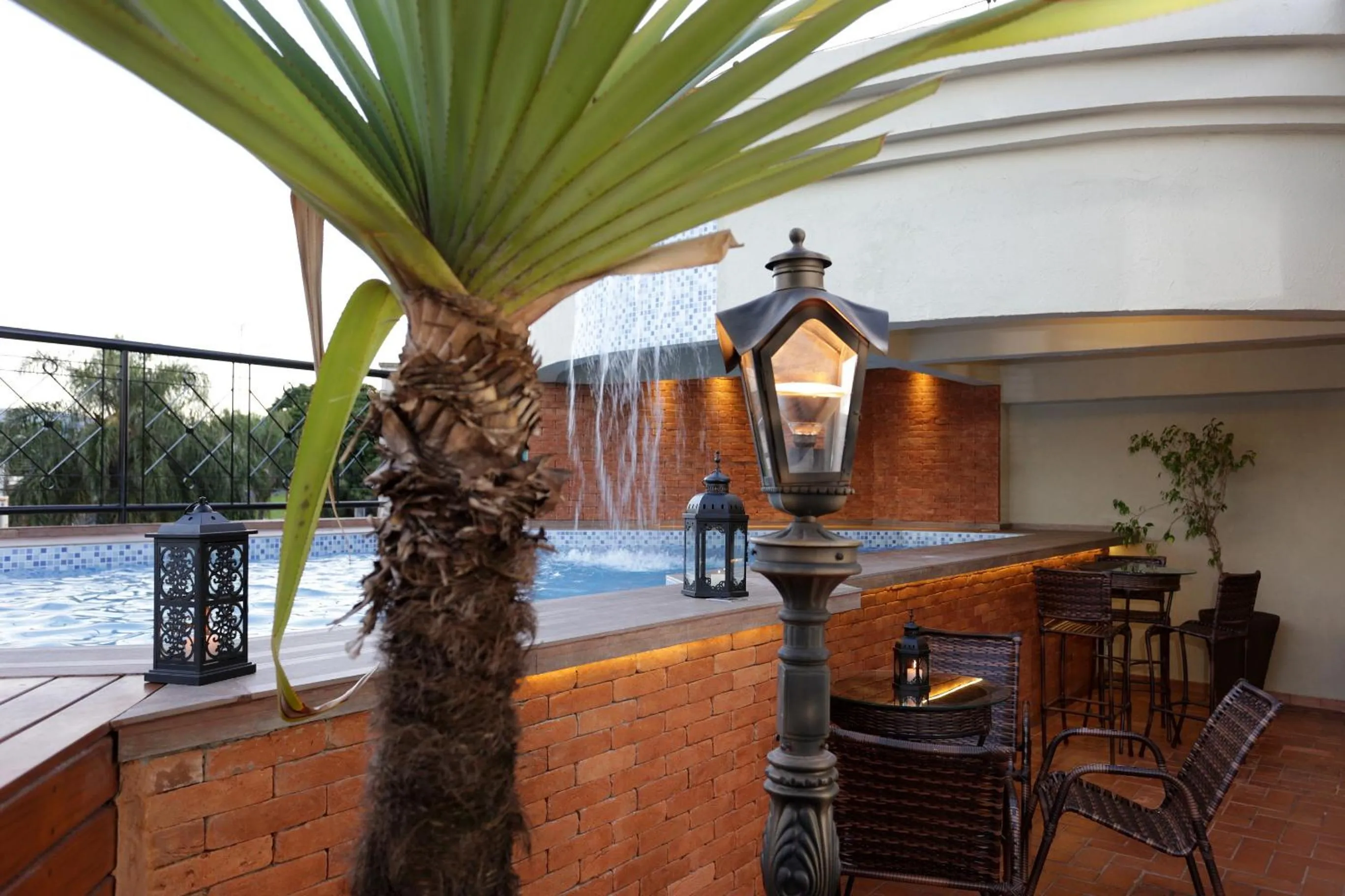 Swimming pool in Oasis Plaza Hotel