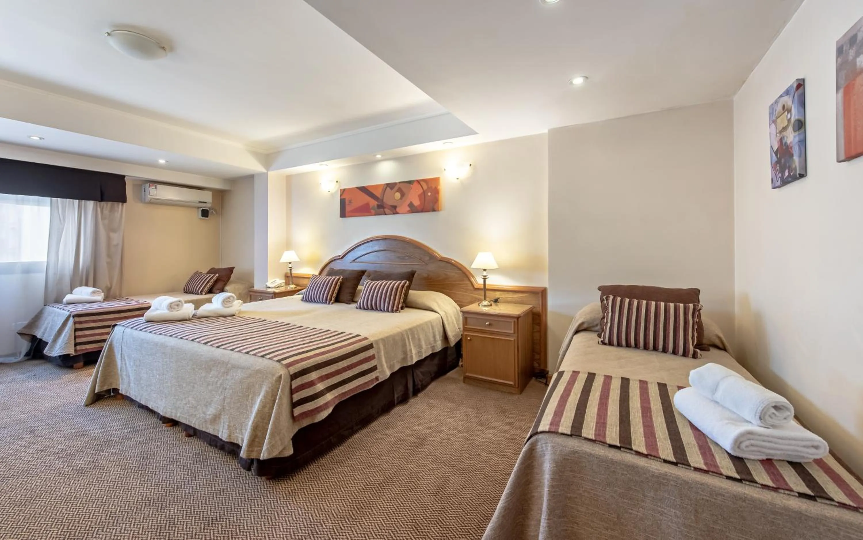 Property building, Bed in Hotel Tronador