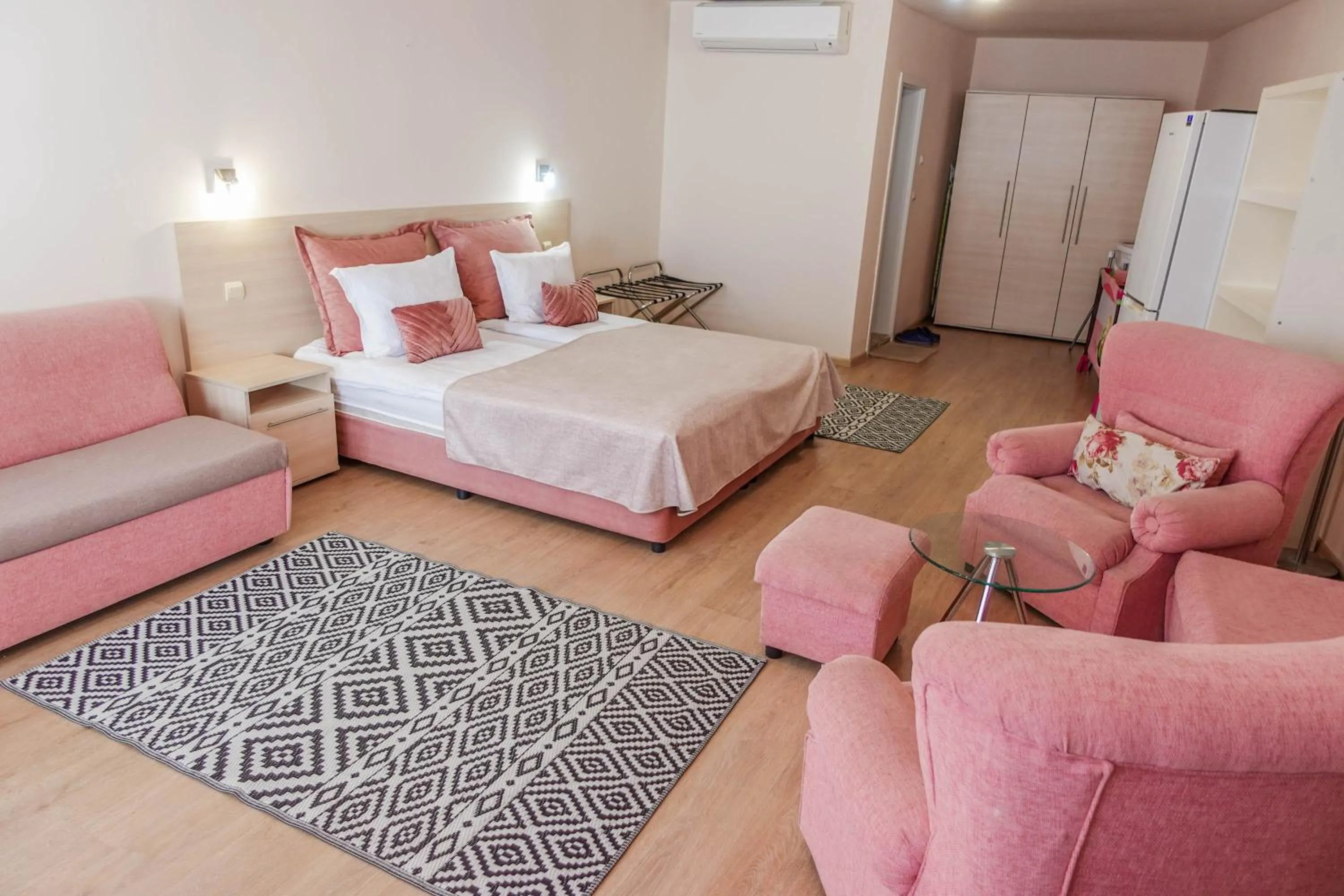 Bed in Hotel Acropolis