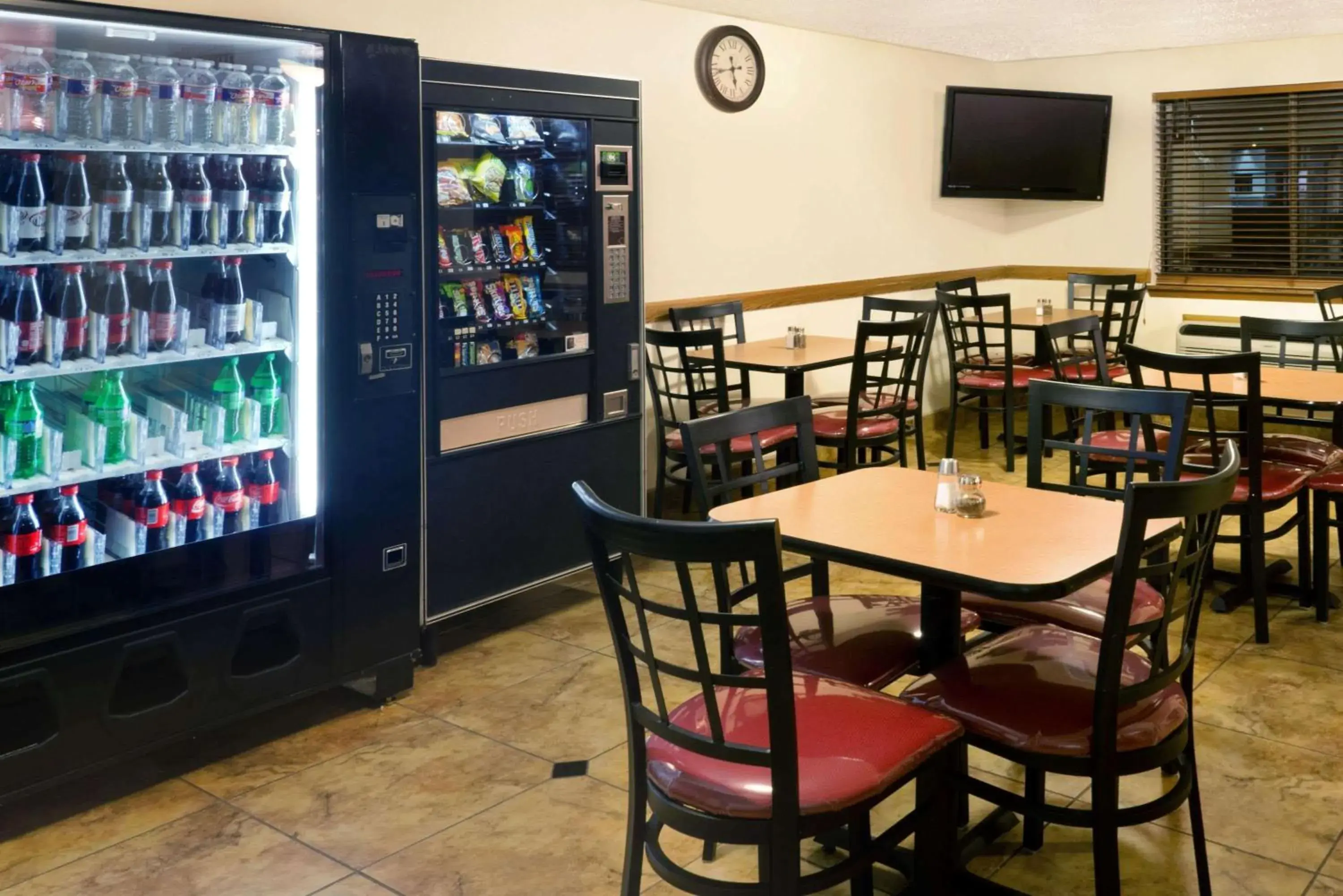 Restaurant/places to eat in Super 8 by Wyndham Alamogordo - White Sands Restaurant/places to eat in Super 8 by Wyndham Alamogordo - White Sands