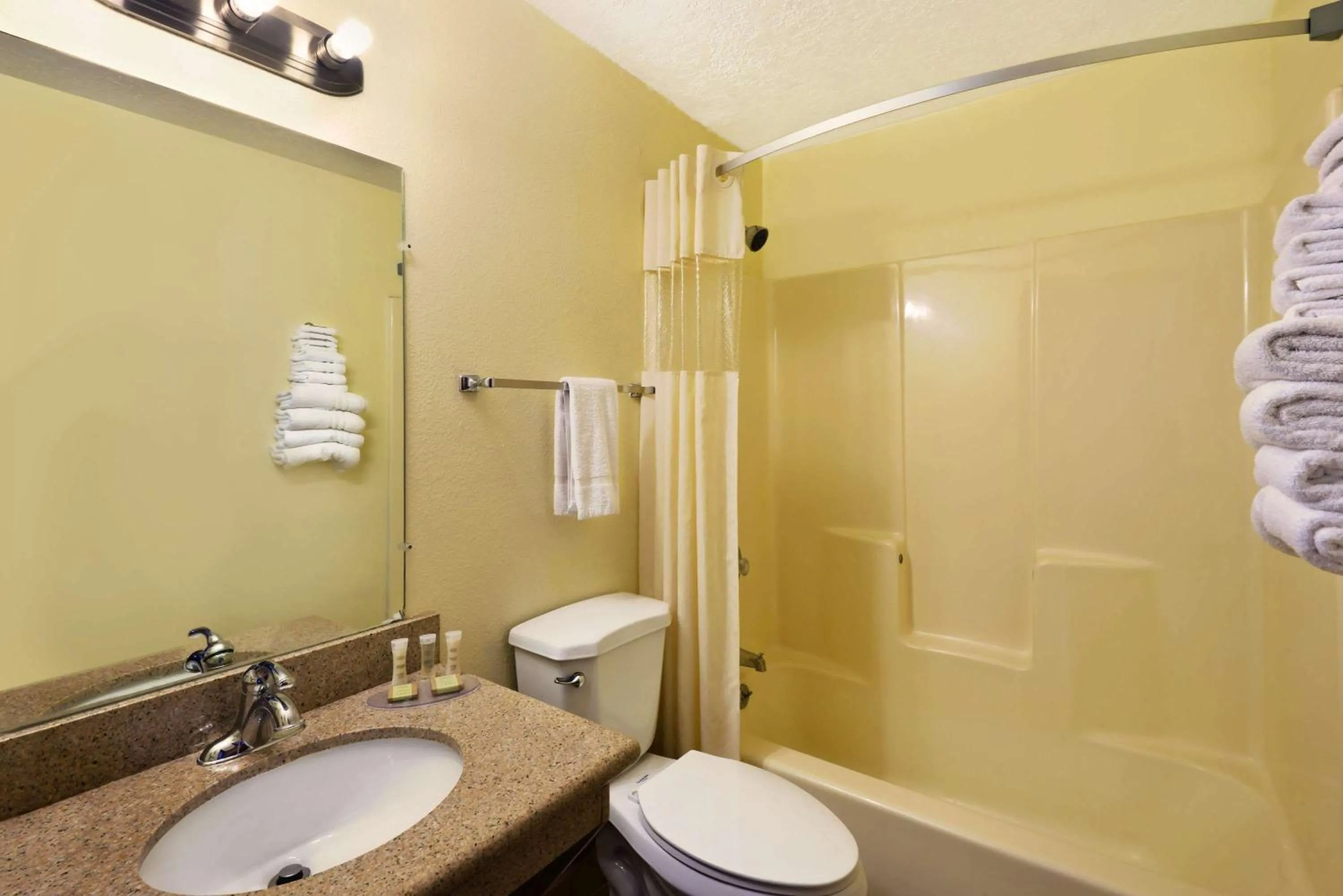 Bathroom in Super 8 by Wyndham Alamogordo - White Sands