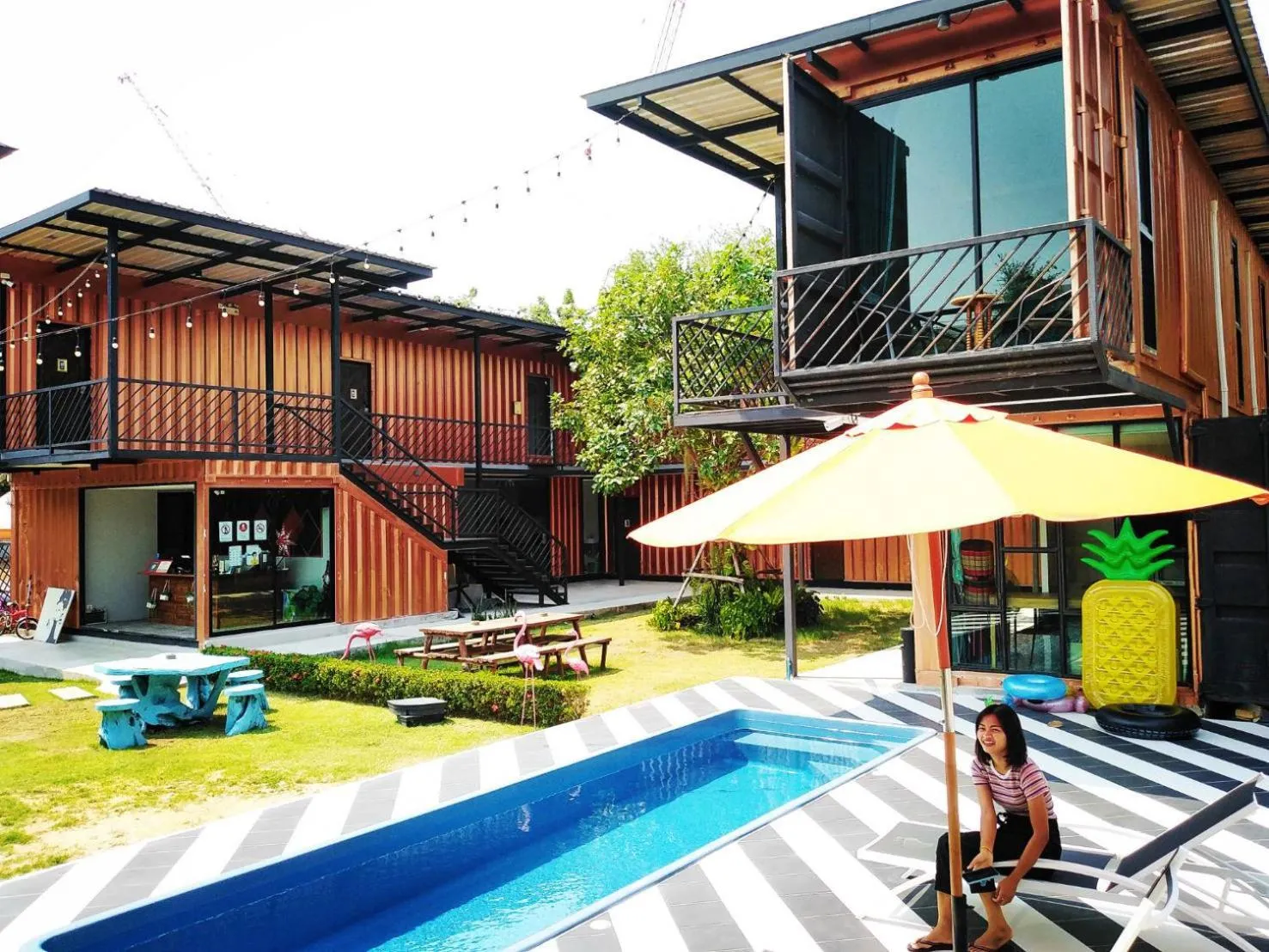 JN9 POSHTEL