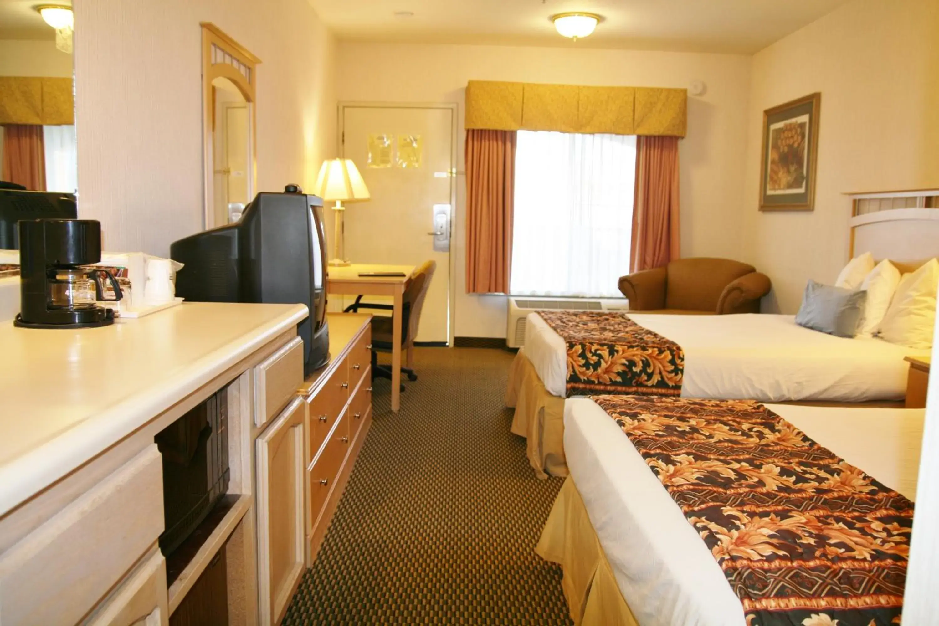 Bed in Days Inn by Wyndham Rocklin/Sacramento Bed in Days Inn by Wyndham Rocklin/Sacramento