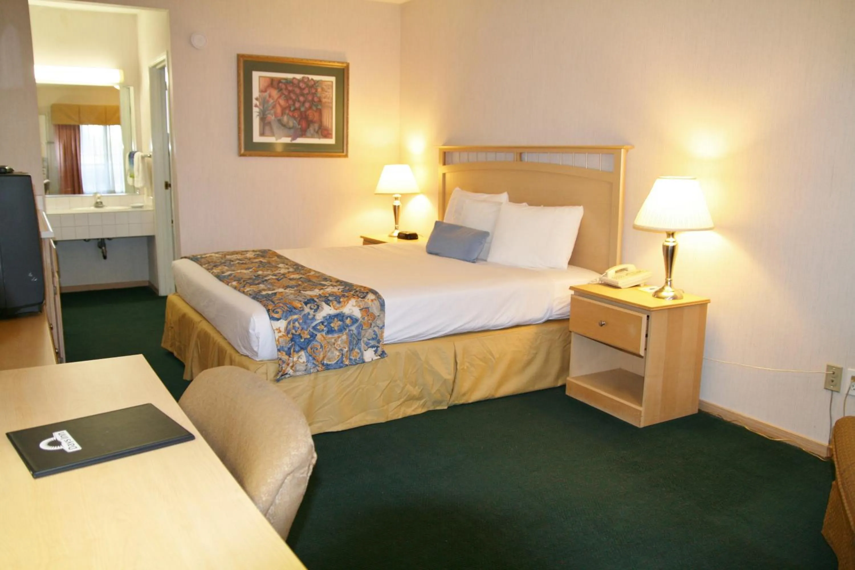 Bed in Days Inn by Wyndham Rocklin/Sacramento