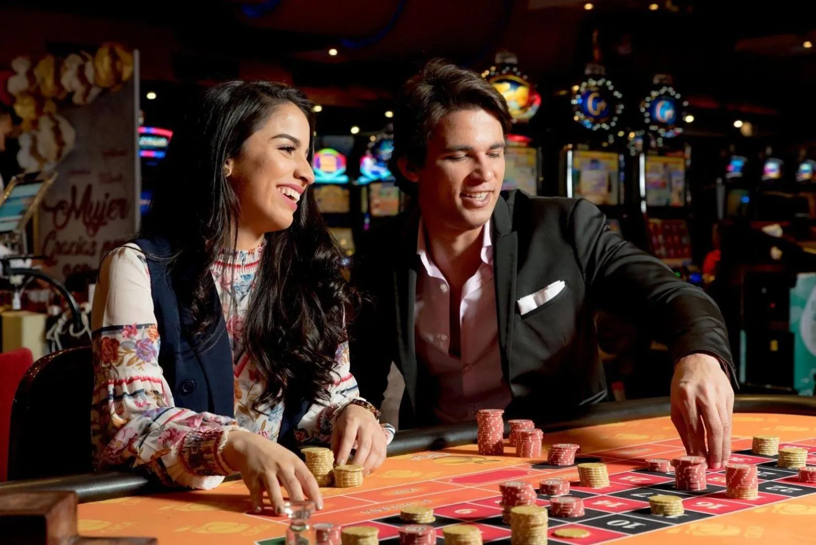 People in Hodelpa Centro Plaza