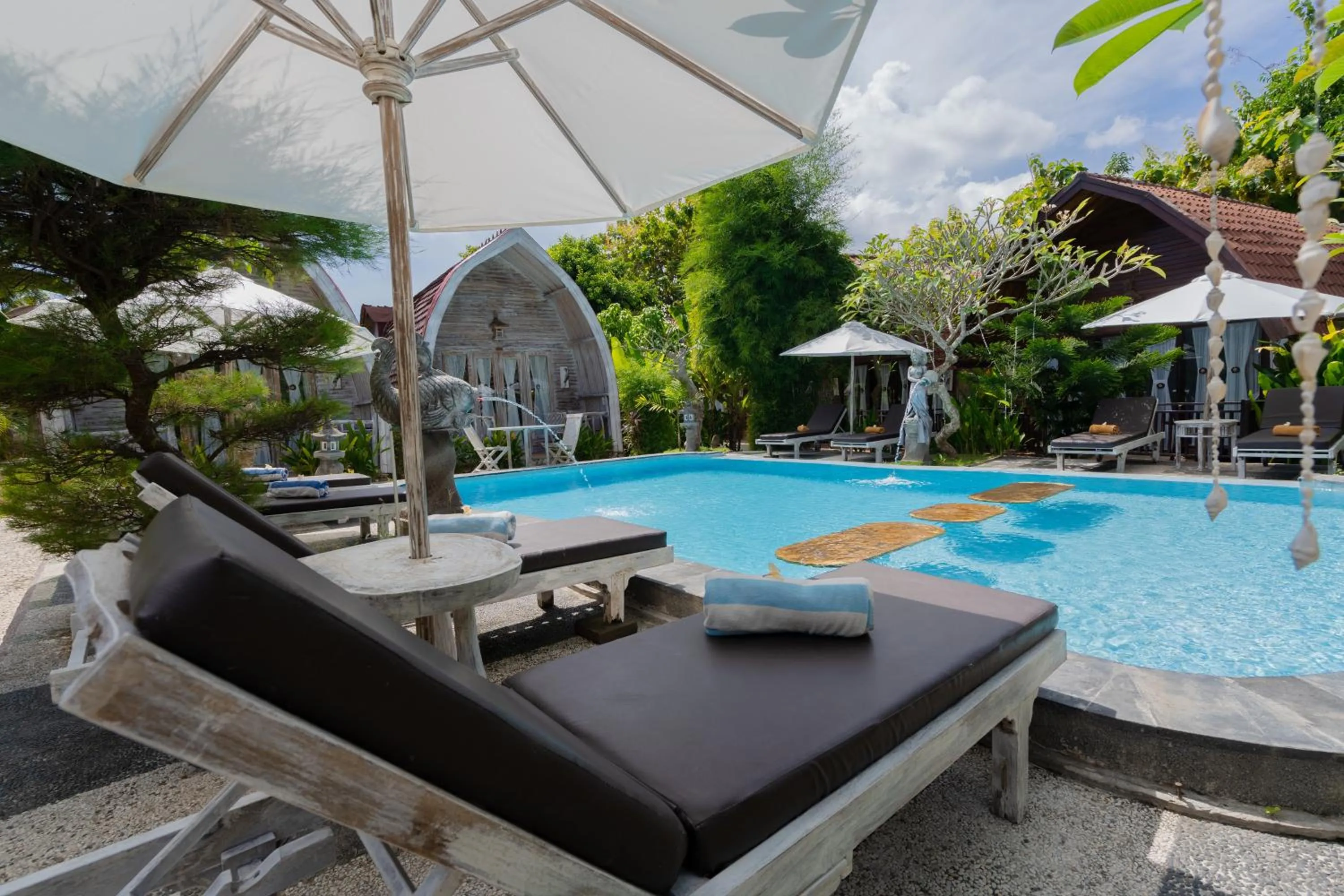 Swimming pool in The Mel Huts