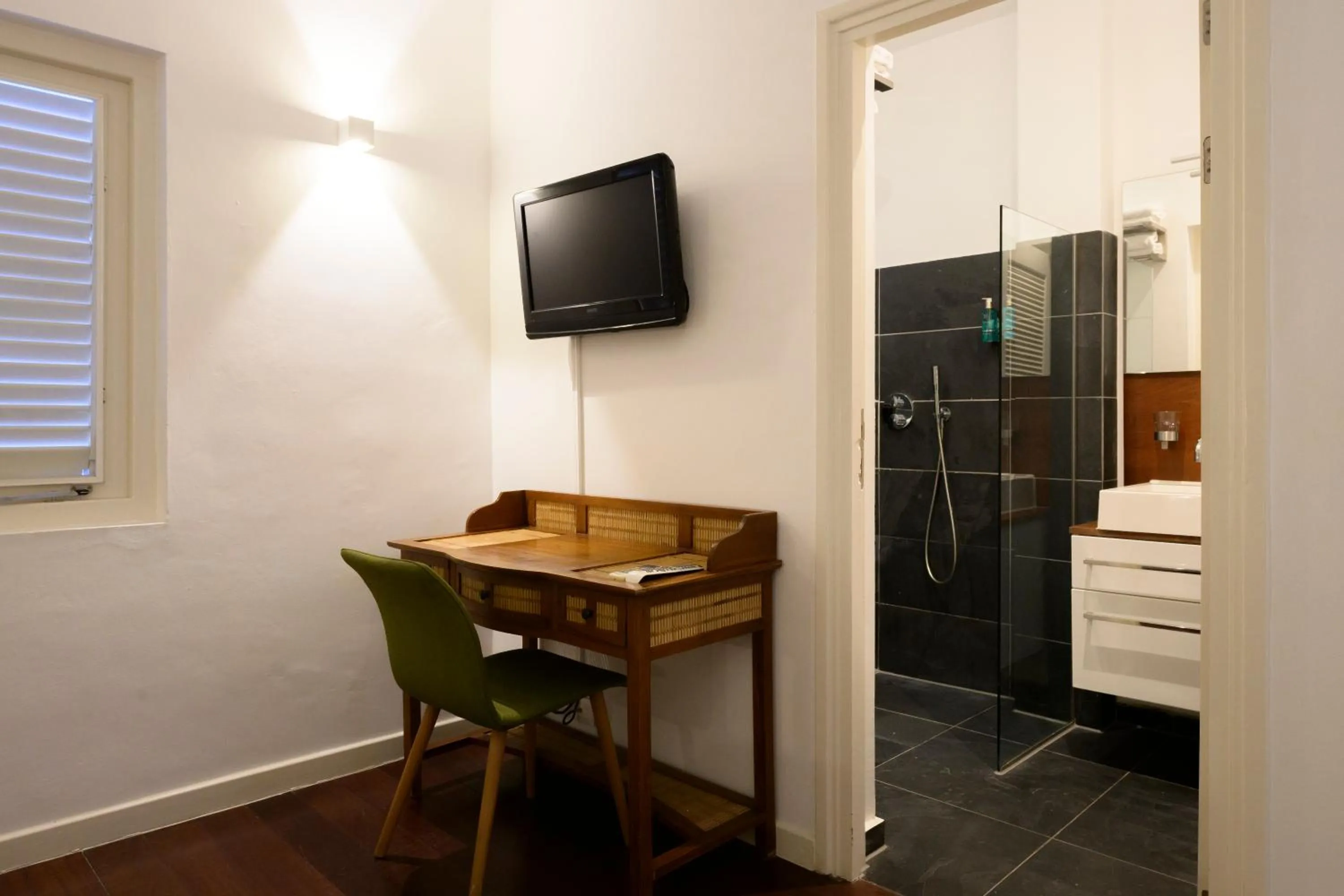 Bedroom in Scuba Lodge & Suites