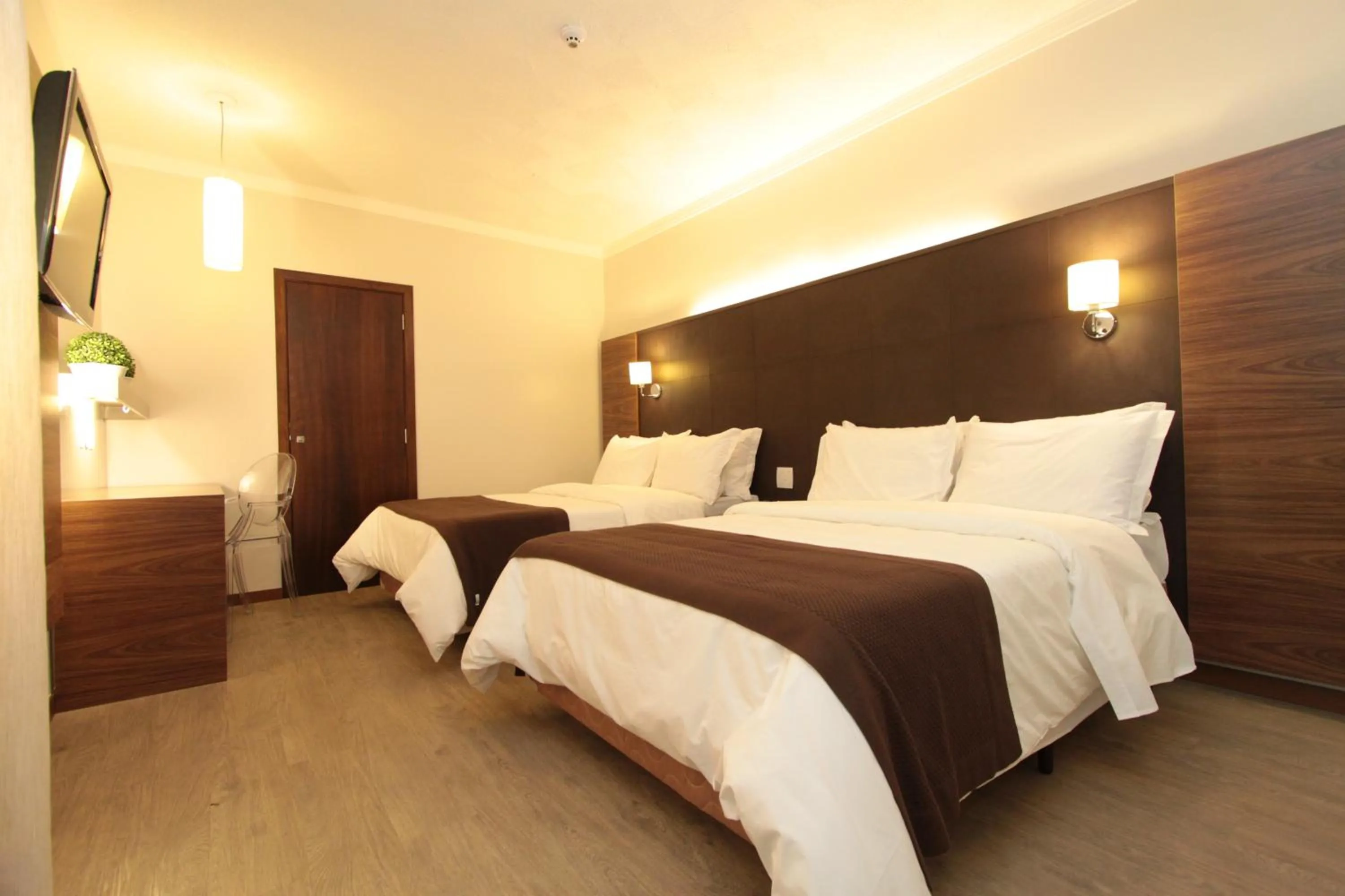 Photo of the whole room, Bed in Oasis Tower Hotel