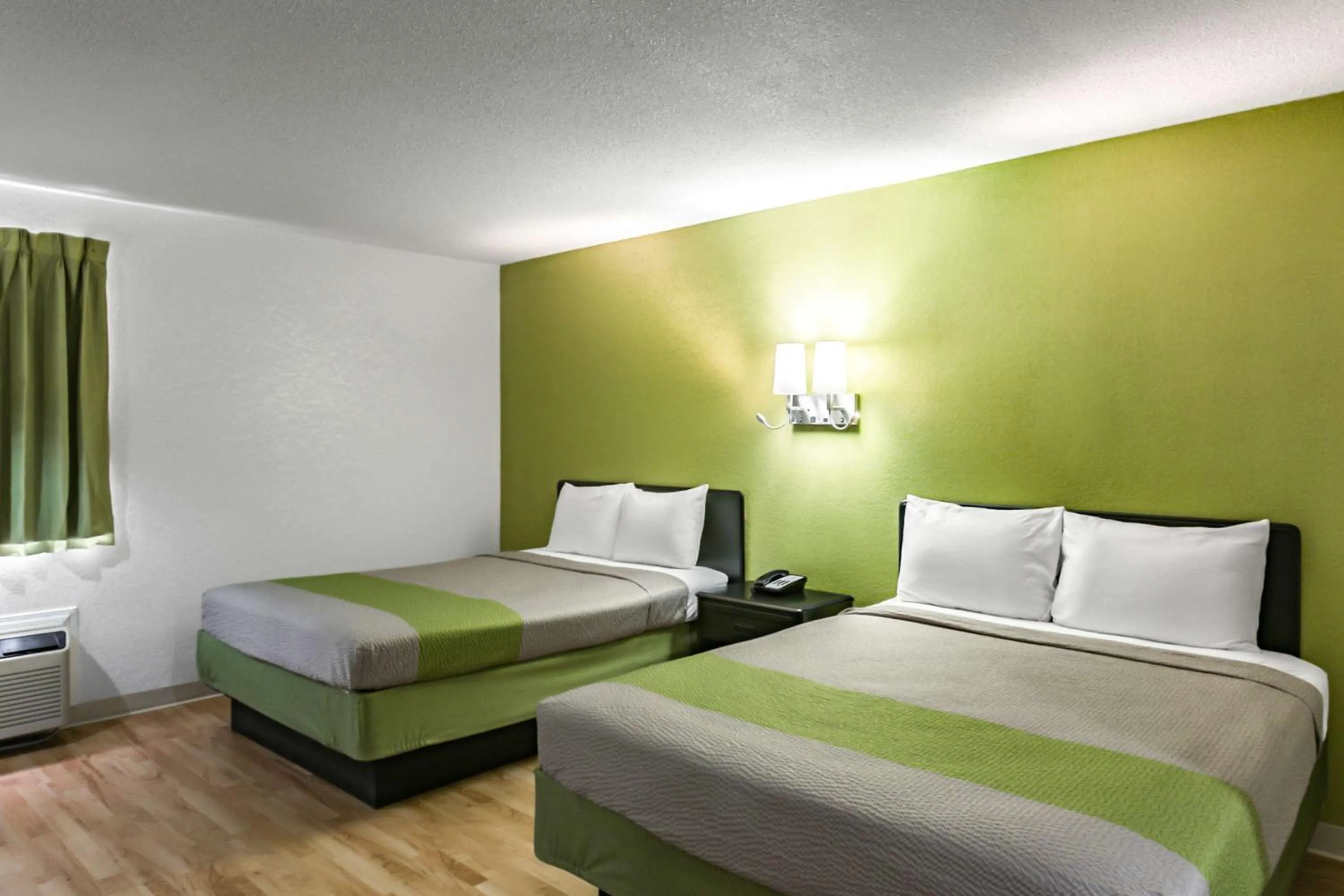 Bedroom, Bed in Motel 6-Augusta, KS